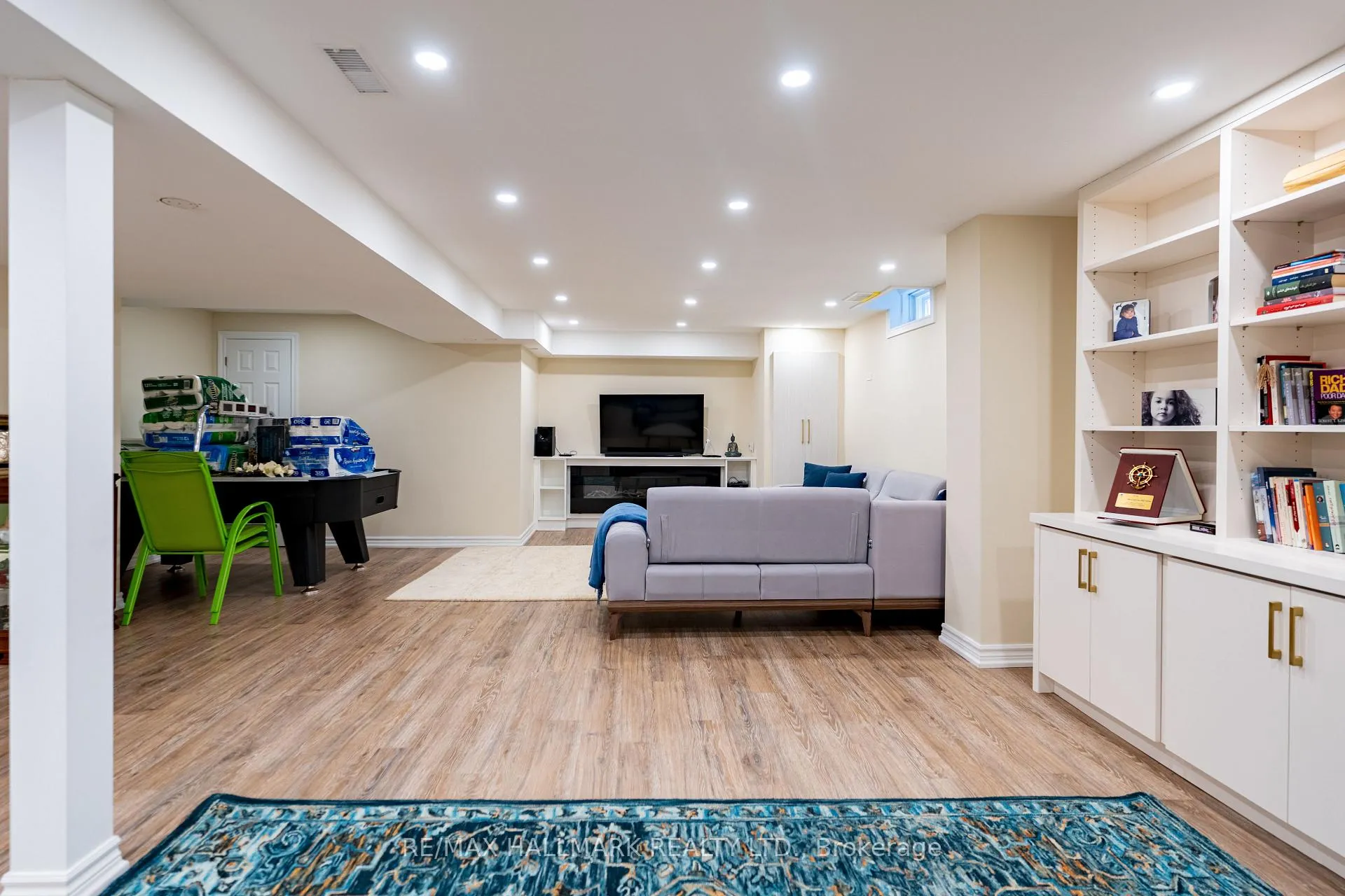 Photo 37 of 124 Timpson Drive, Aurora, Aurora Highlands — HOMEH
