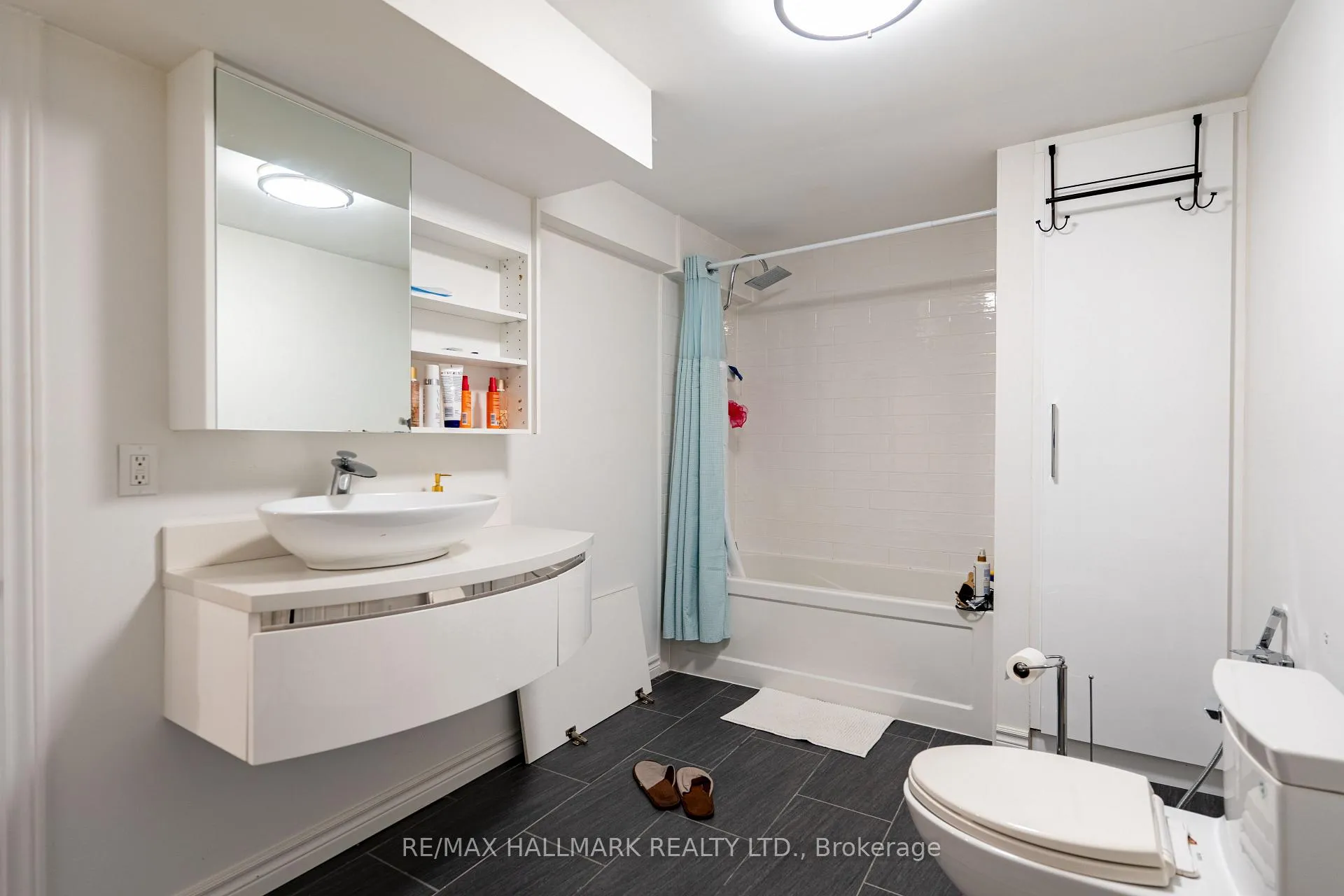 Photo 40 of 124 Timpson Drive, Aurora, Aurora Highlands — HOMEH