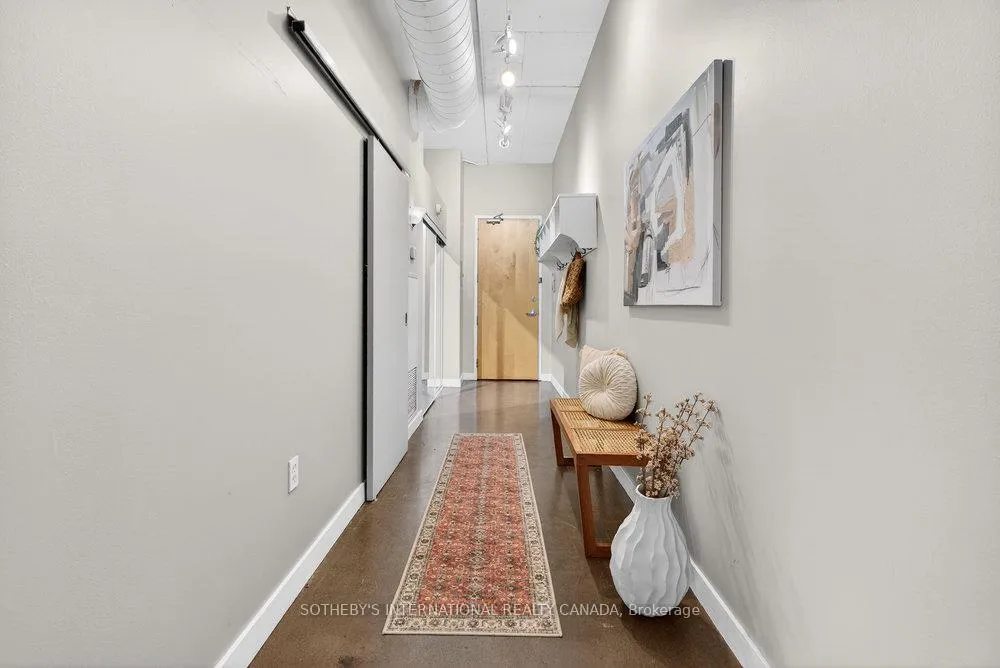 Photo 3 of Unit 305, 66 Bay Street S, Hamilton, Durand — HOMEH
