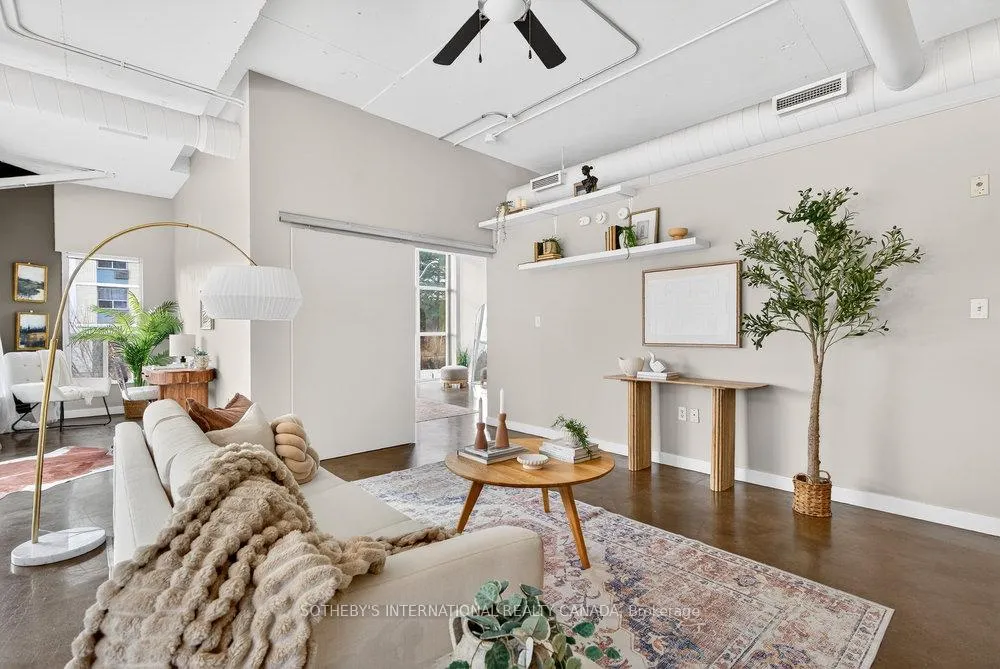Photo 8 of Unit 305, 66 Bay Street S, Hamilton, Durand — HOMEH