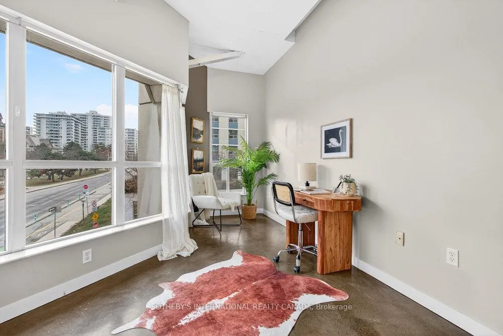 Photo 13 of Unit 305, 66 Bay Street S, Hamilton, Durand — HOMEH