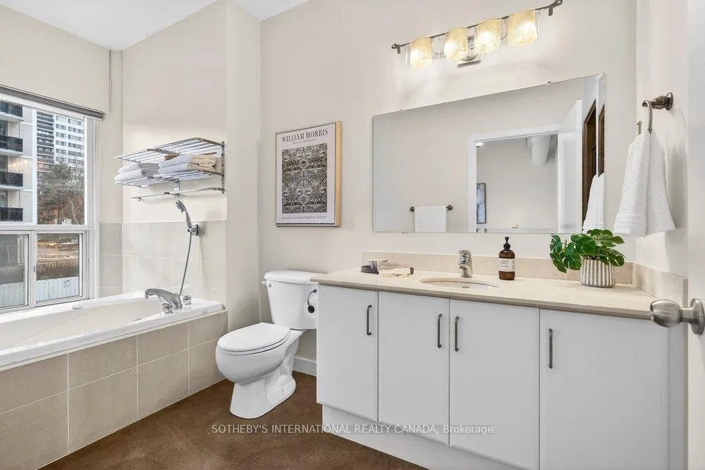 Photo 20 of Unit 305, 66 Bay Street S, Hamilton, Durand — HOMEH