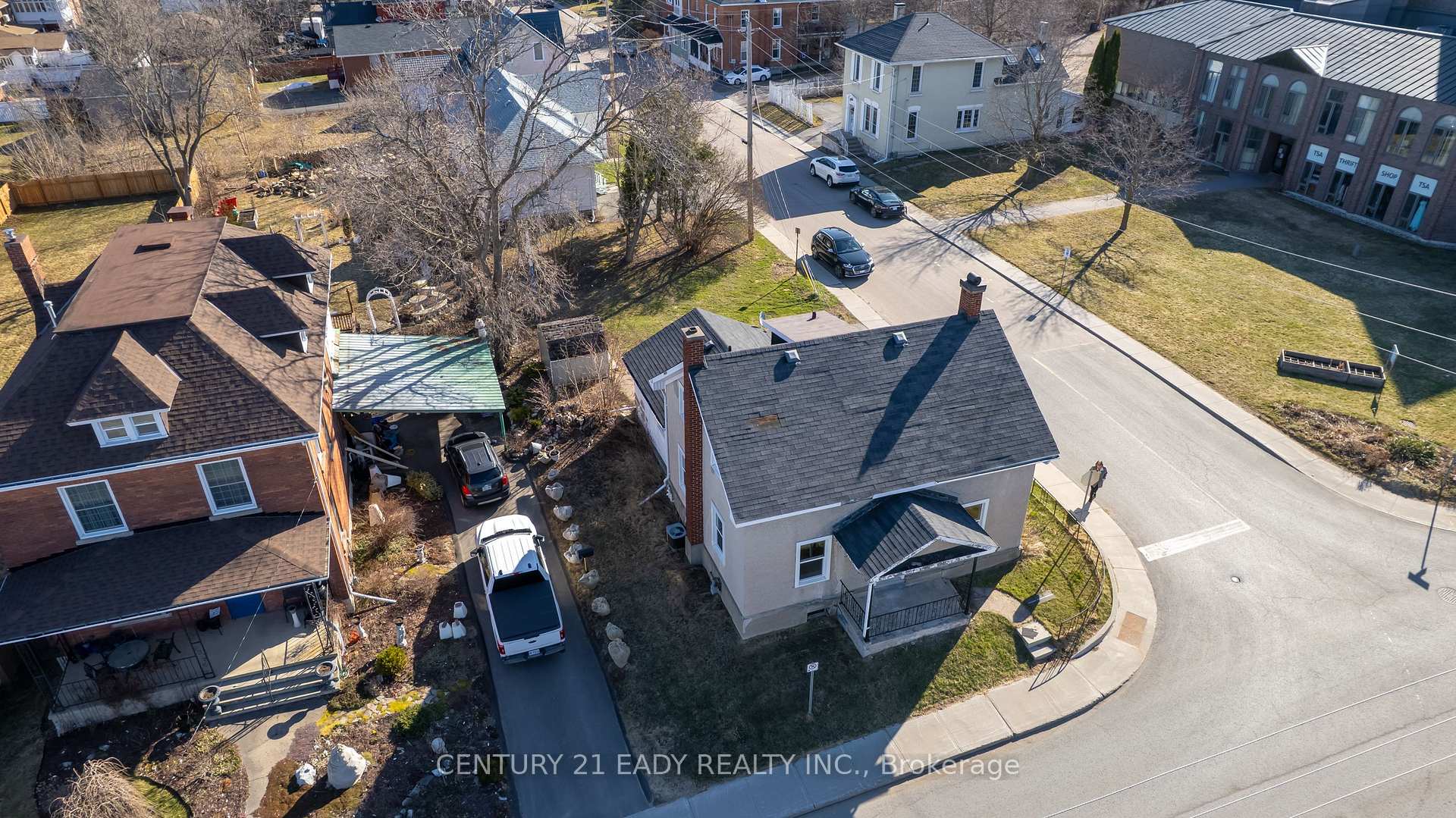 Photo 1 of 261 Plaunt Street S, Renfrew — HOMEH