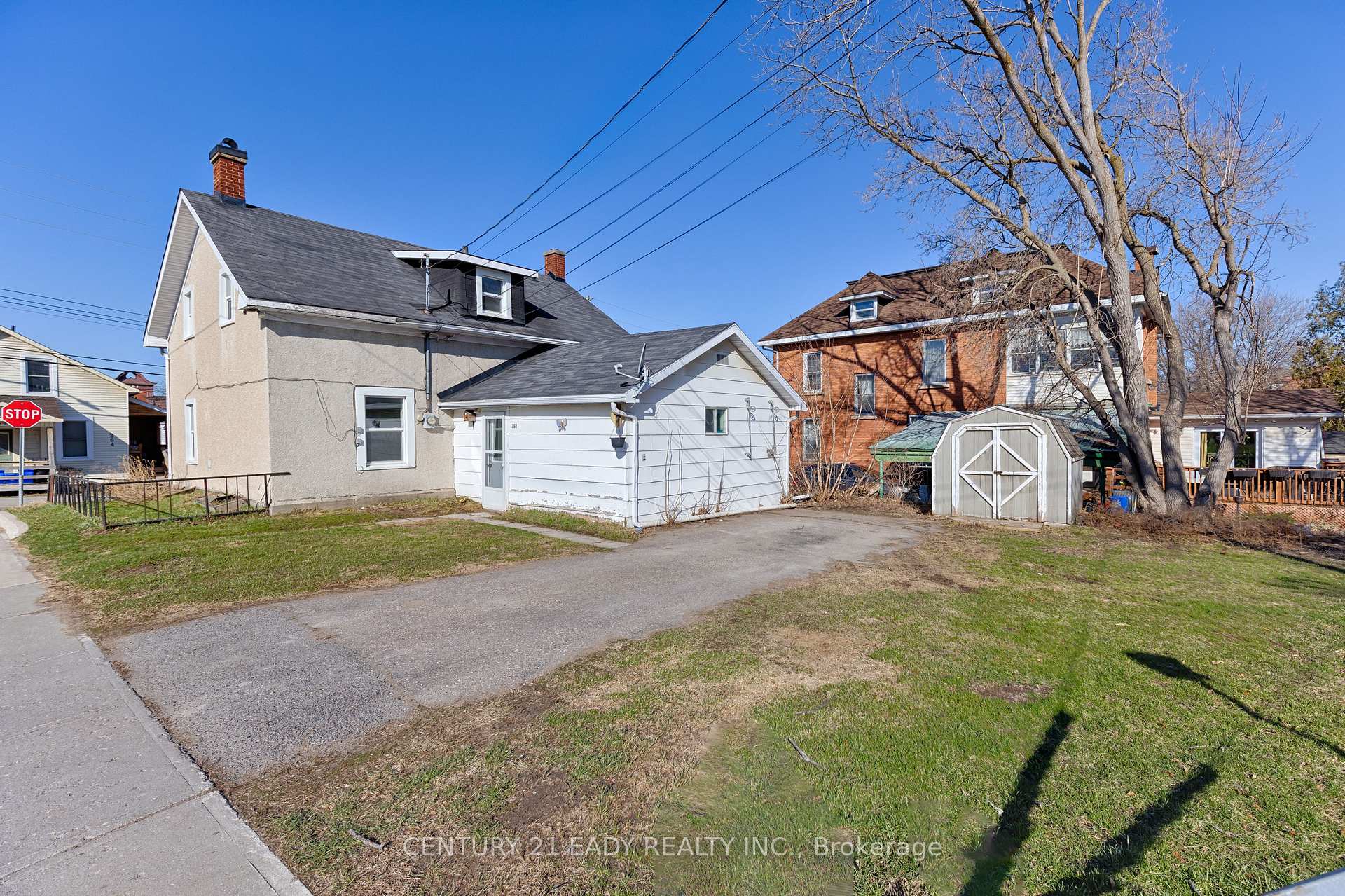 Photo 8 of 261 Plaunt Street S, Renfrew — HOMEH