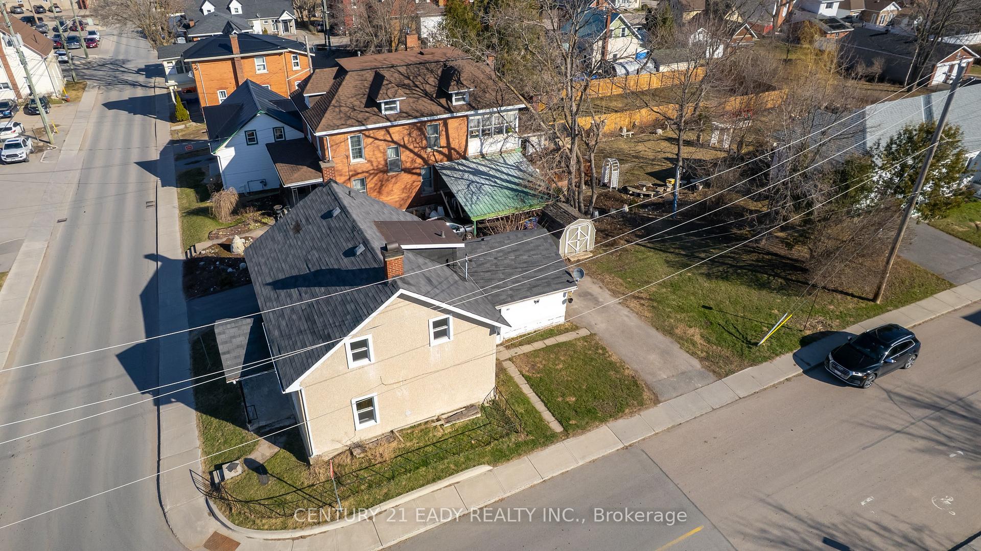 Photo 11 of 261 Plaunt Street S, Renfrew — HOMEH
