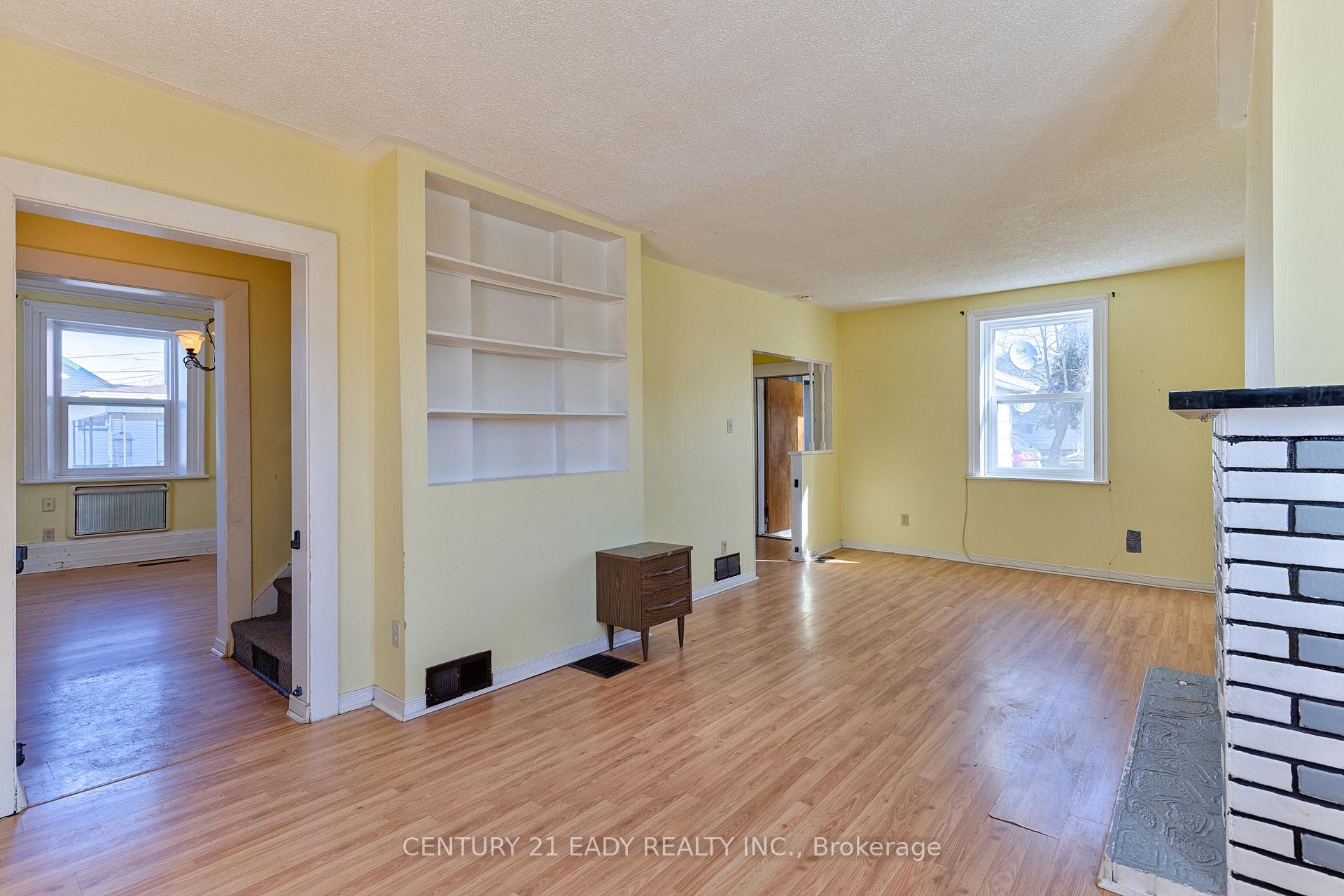 Photo 15 of 261 Plaunt Street S, Renfrew — HOMEH