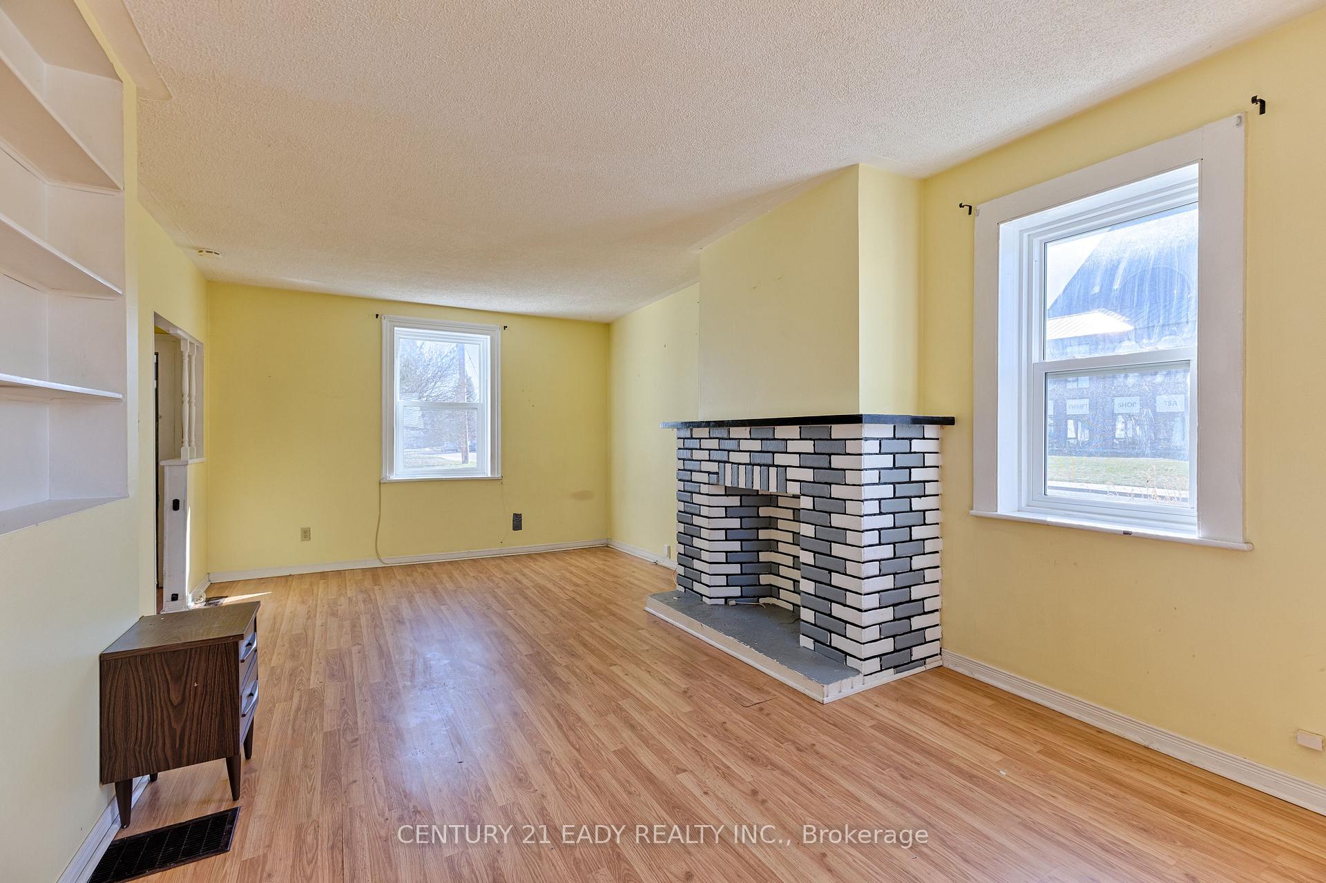 Photo 17 of 261 Plaunt Street S, Renfrew — HOMEH