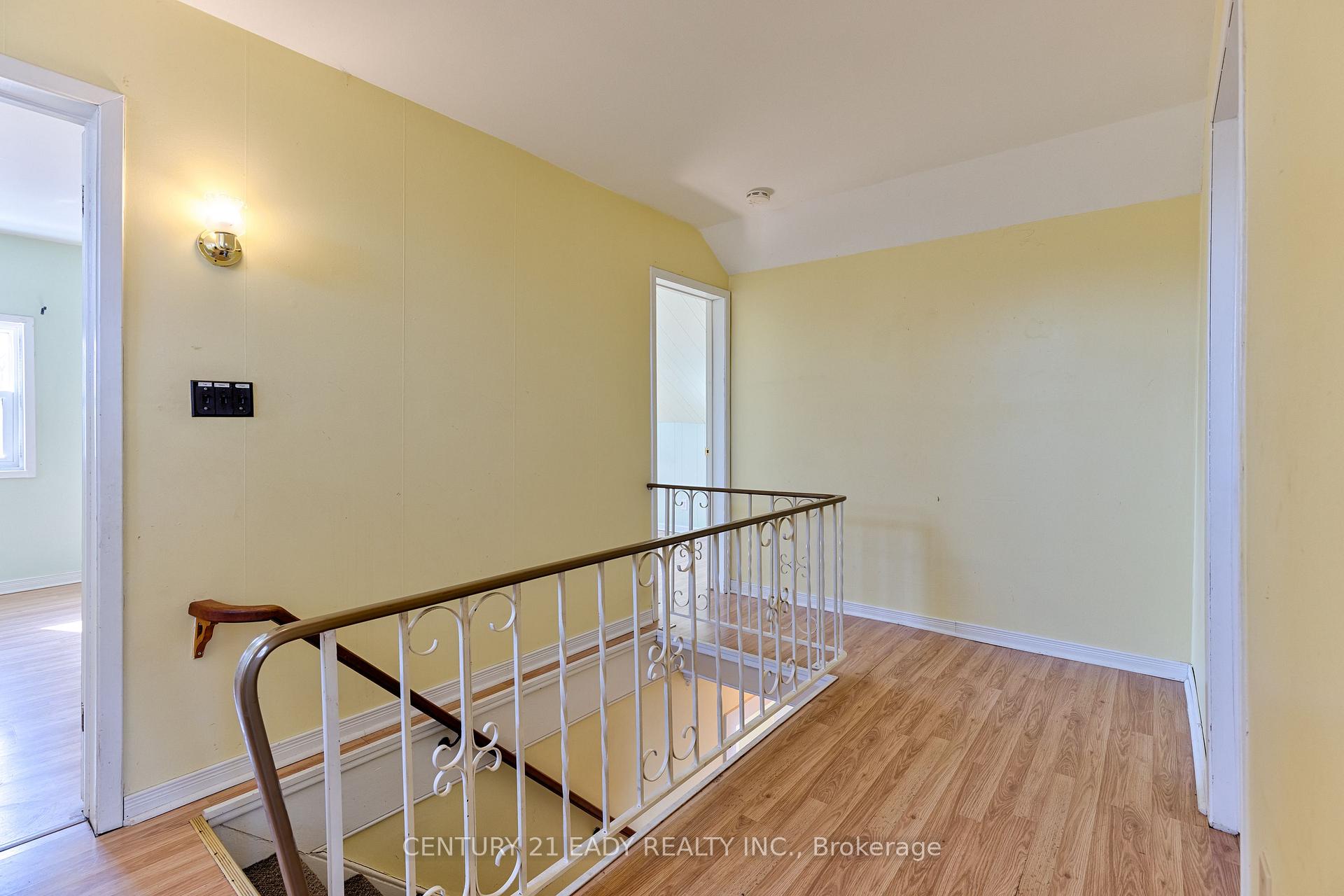 Photo 26 of 261 Plaunt Street S, Renfrew — HOMEH