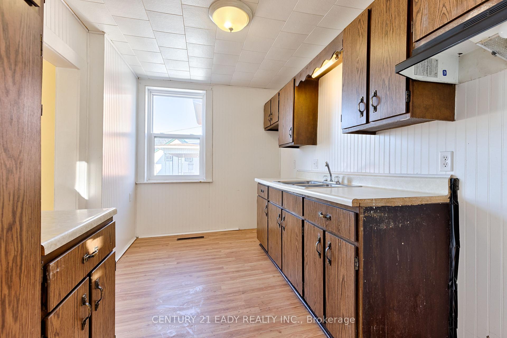 Photo 39 of 261 Plaunt Street S, Renfrew — HOMEH