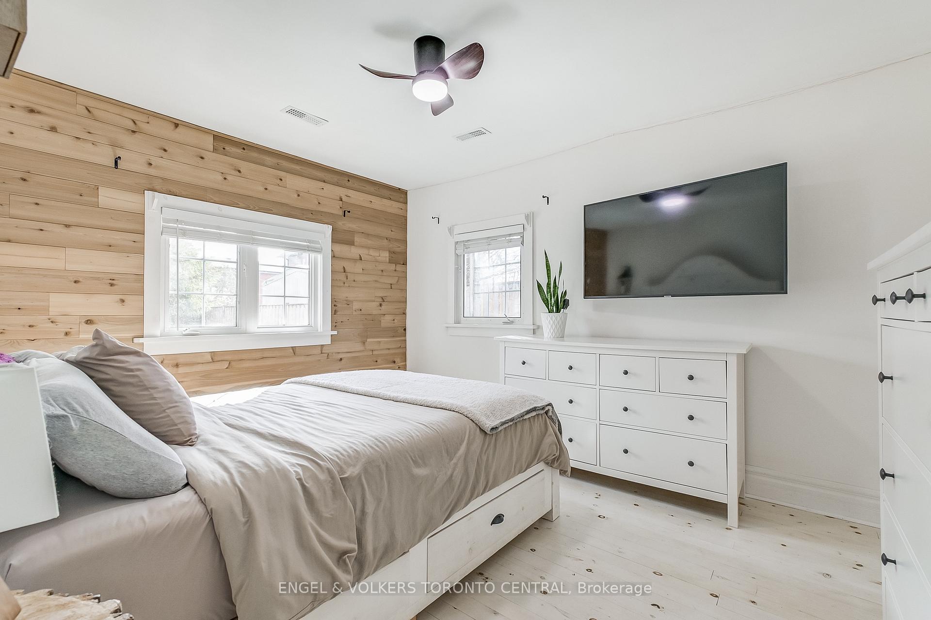 Photo 5 of 741 Marksbury Road, Pickering, West Shore — HOMEH