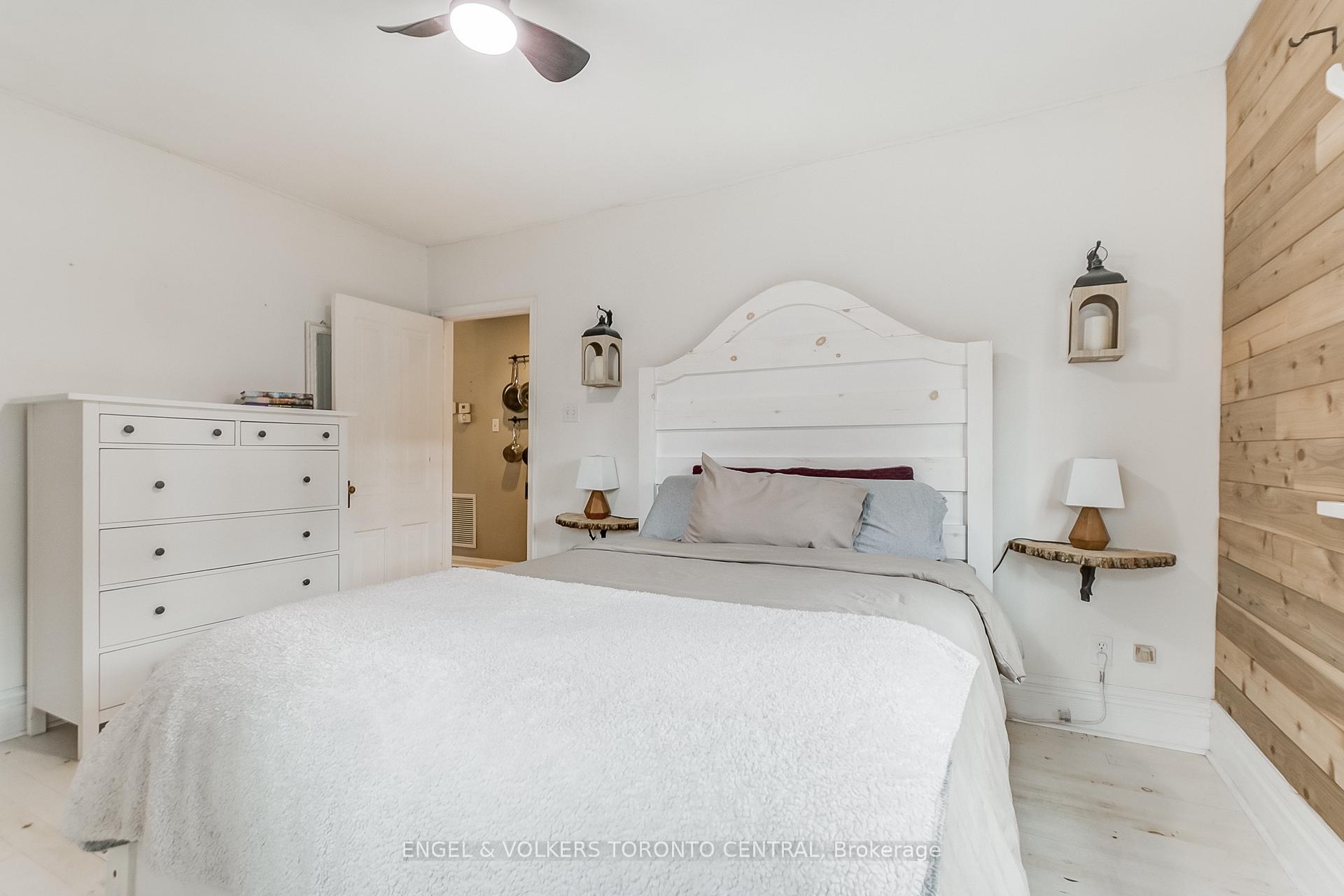 Photo 6 of 741 Marksbury Road, Pickering, West Shore — HOMEH