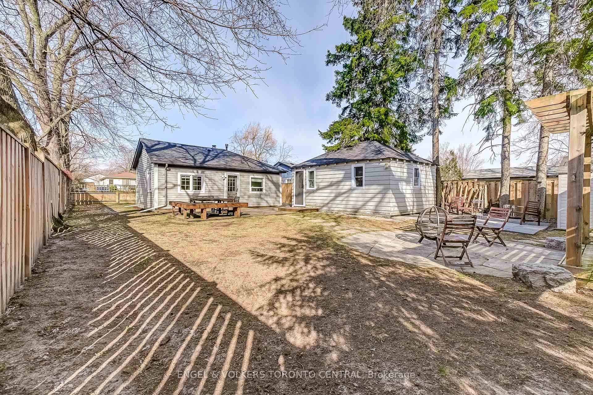 Photo 16 of 741 Marksbury Road, Pickering, West Shore — HOMEH