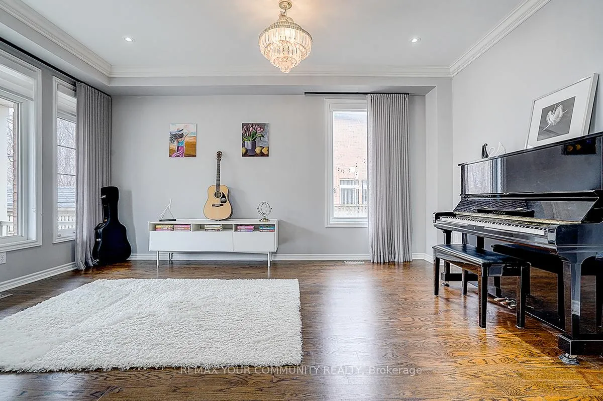 Photo 9 of 160 Maria Road, Markham, Wismer — HOMEH