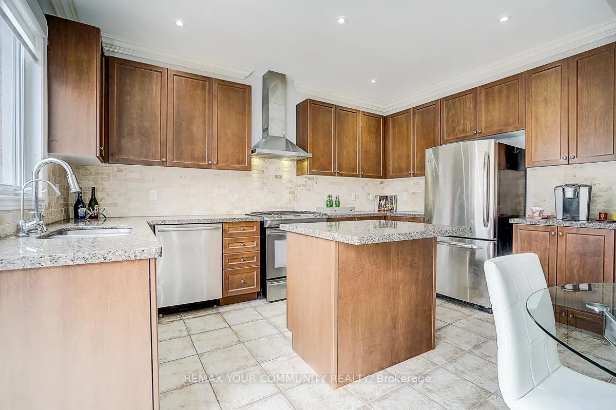 Photo 18 of 160 Maria Road, Markham, Wismer — HOMEH