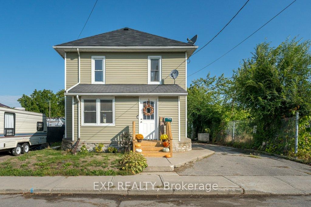 Photo 2 of 14 Sillers Avenue, Quinte West, Trenton Ward — HOMEH