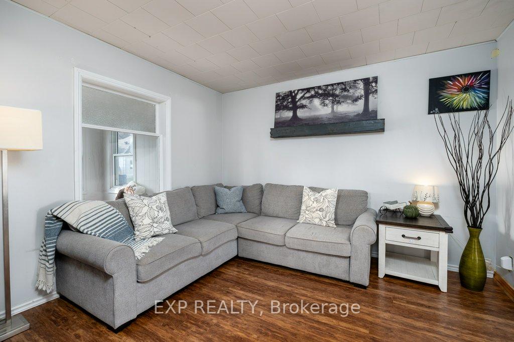 Photo 9 of 14 Sillers Avenue, Quinte West, Trenton Ward — HOMEH