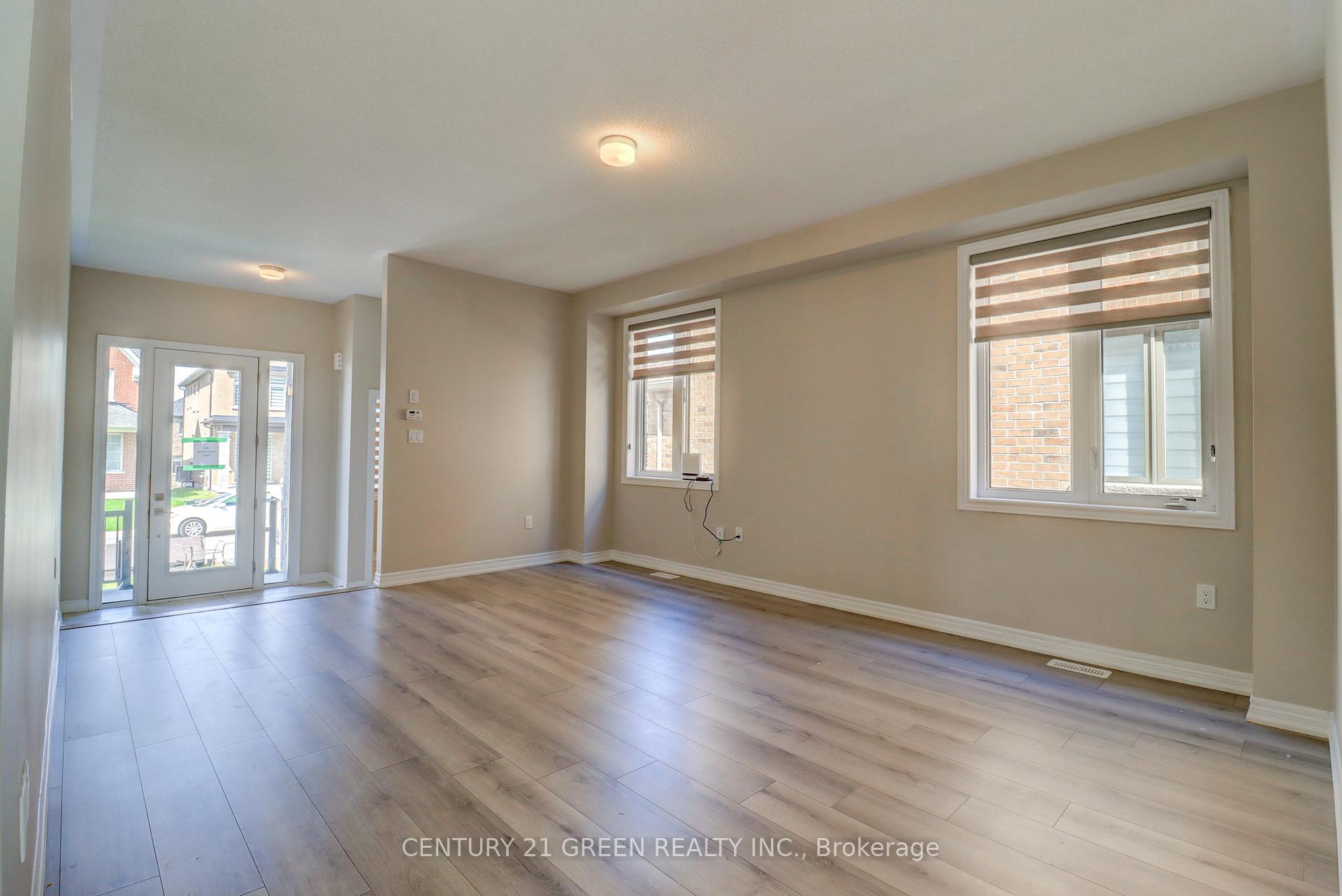 Photo 2 of 2053 Chris Mason Street, Oshawa, Kedron — HOMEH