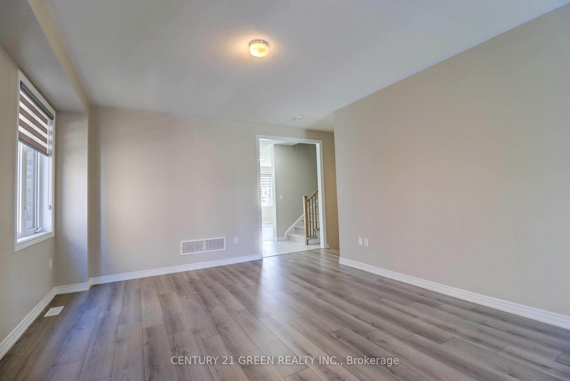 Photo 3 of 2053 Chris Mason Street, Oshawa, Kedron — HOMEH