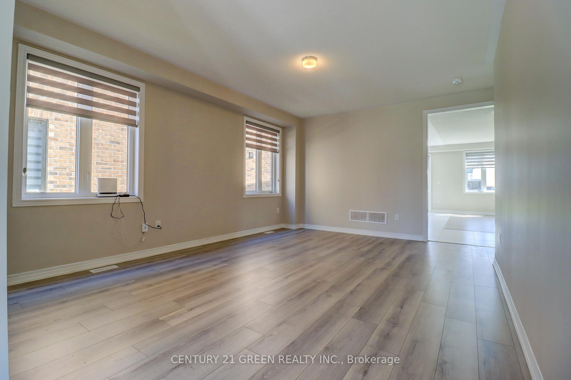 Photo 6 of 2053 Chris Mason Street, Oshawa, Kedron — HOMEH