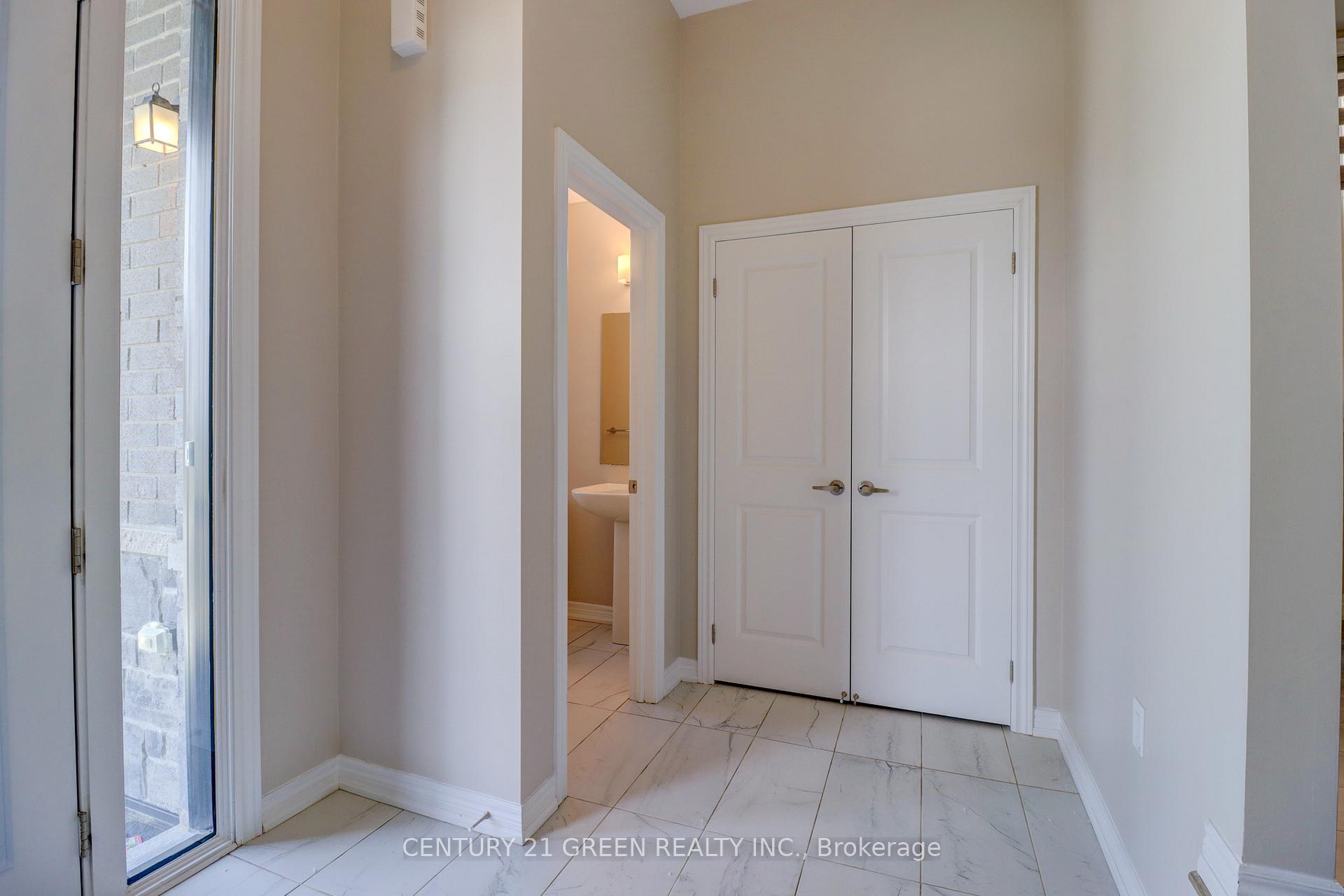 Photo 7 of 2053 Chris Mason Street, Oshawa, Kedron — HOMEH