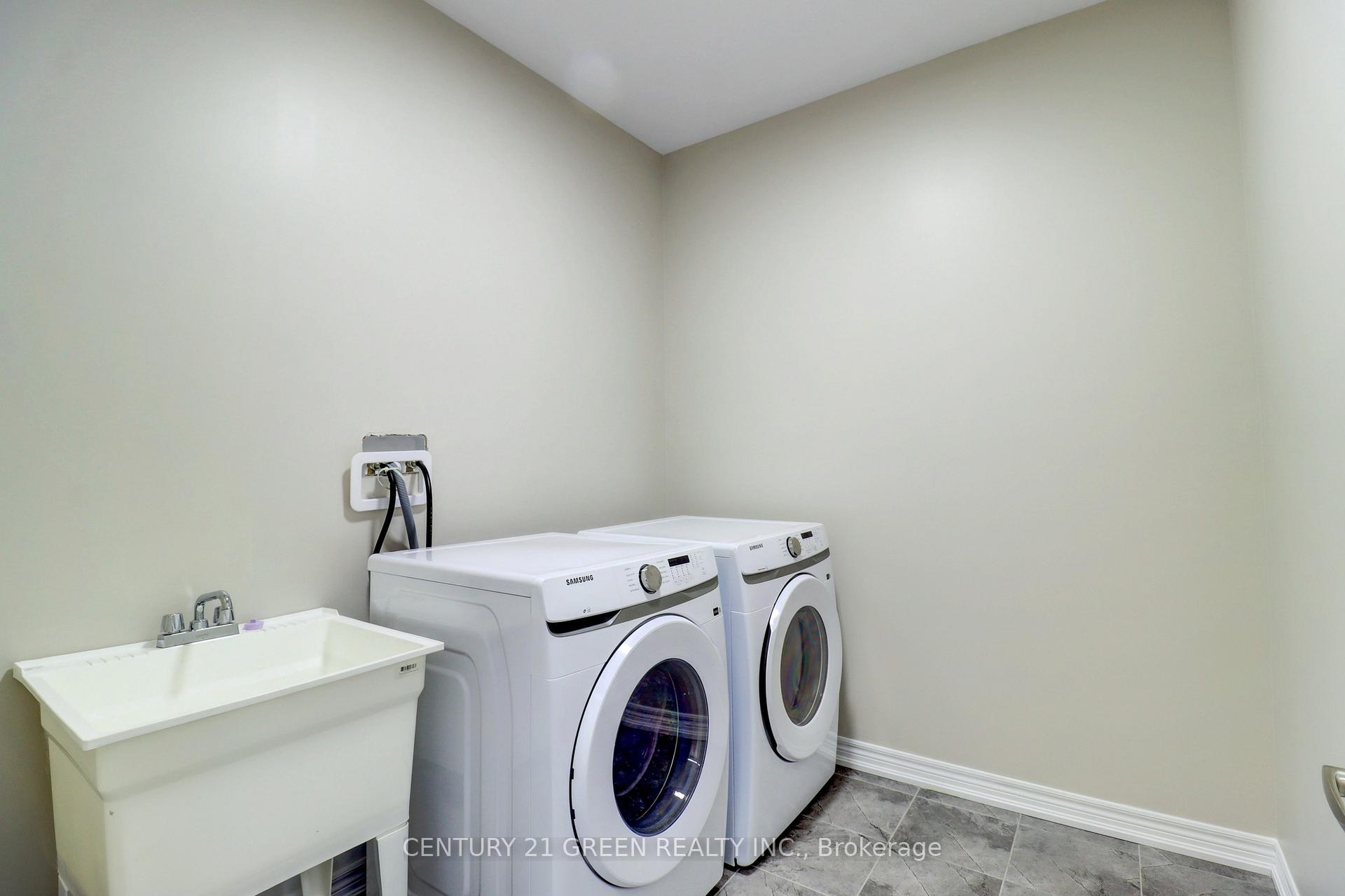 Photo 35 of 2053 Chris Mason Street, Oshawa, Kedron — HOMEH