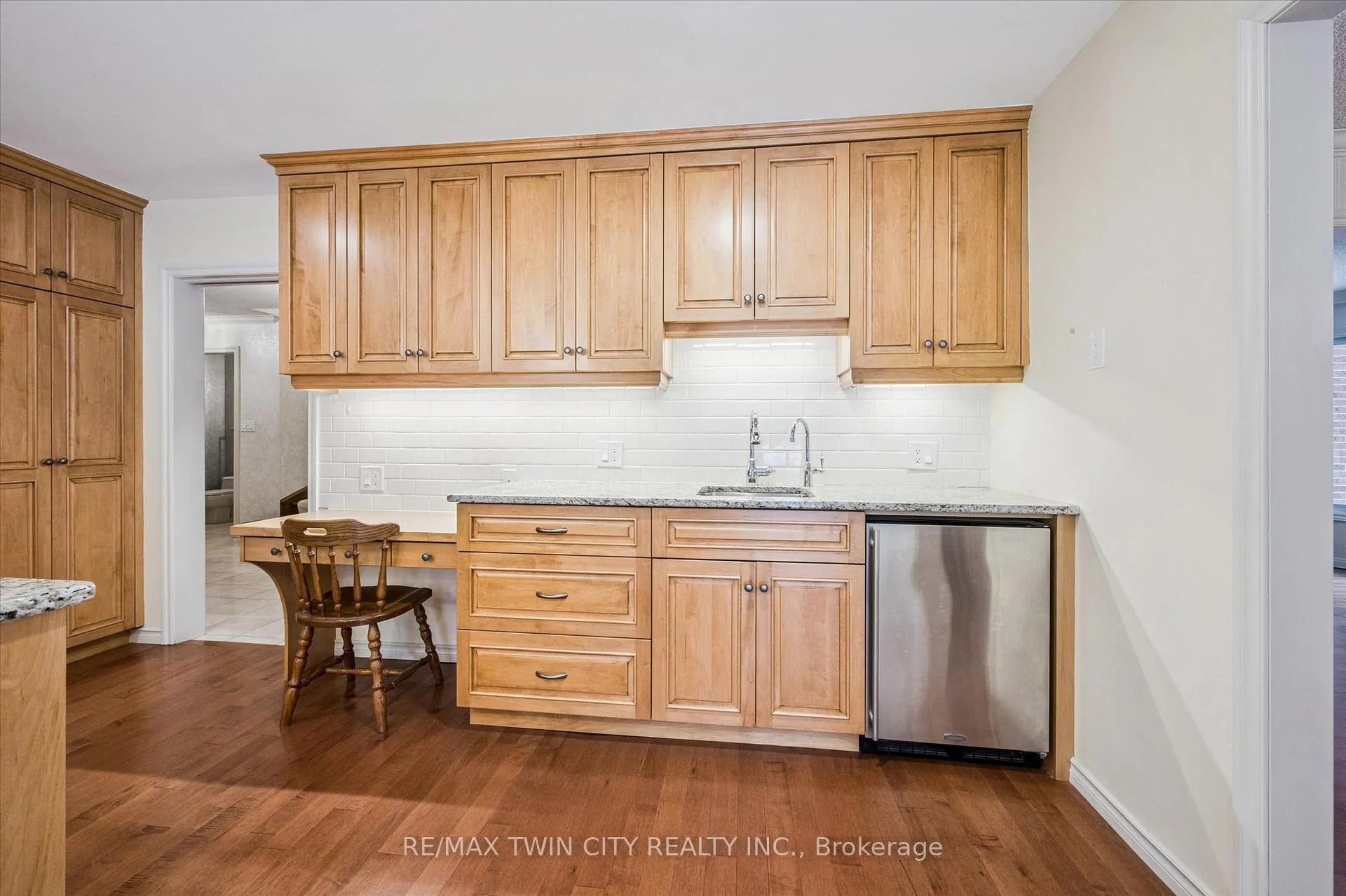 Photo 11 of Unit 5, 405 Glasgow Street, Kitchener — HOMEH