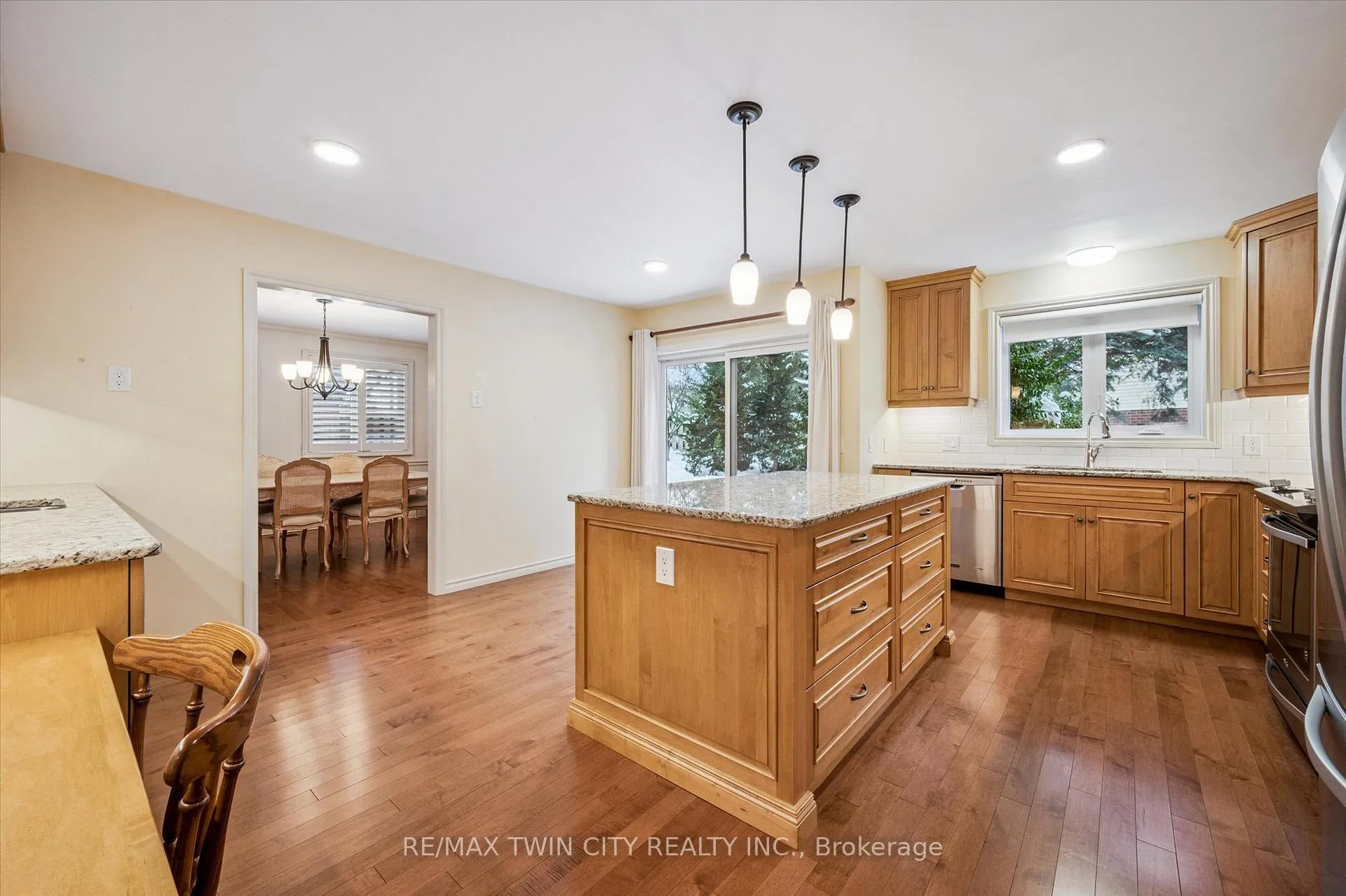 Photo 12 of Unit 5, 405 Glasgow Street, Kitchener — HOMEH