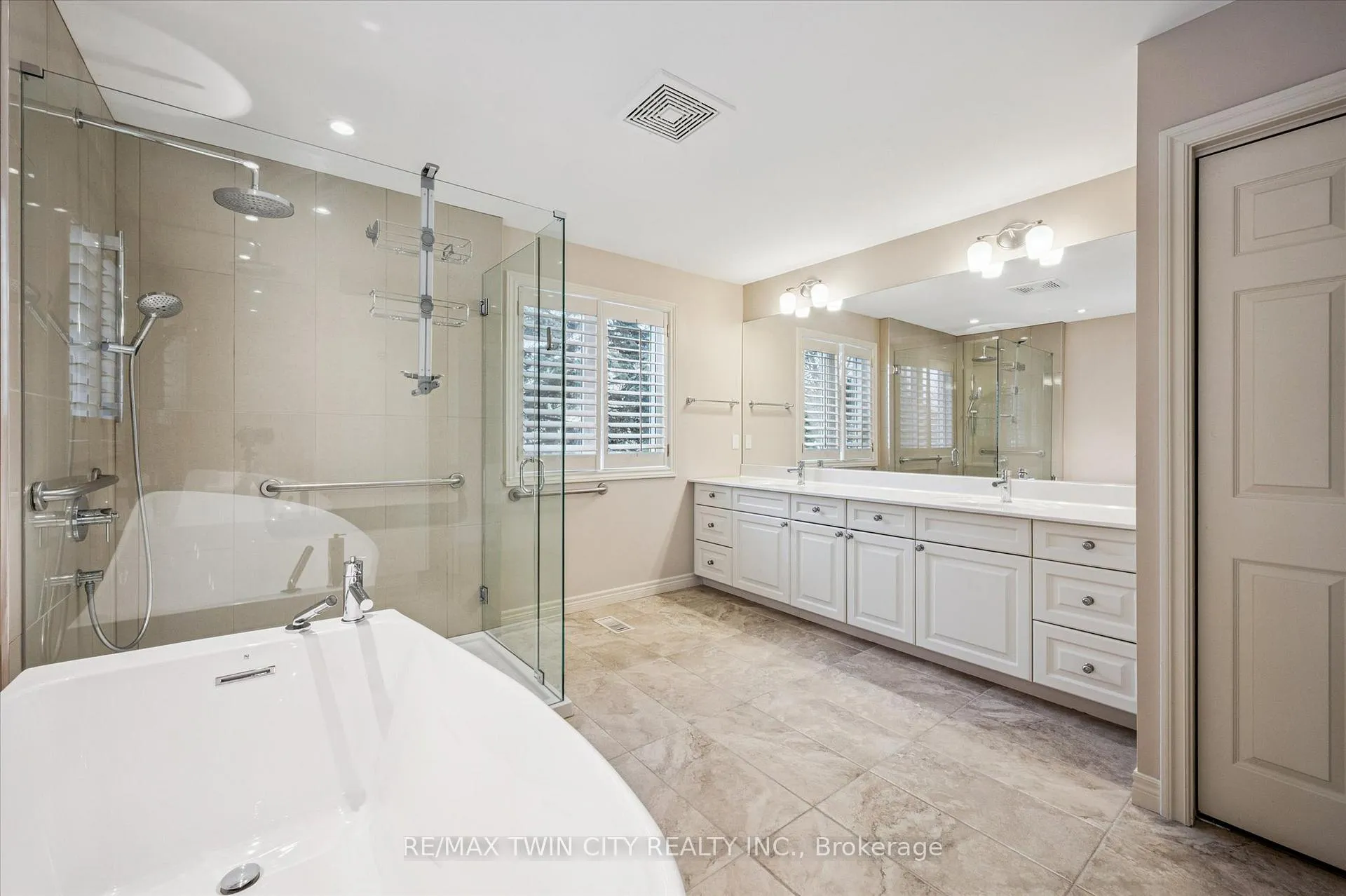 Photo 20 of Unit 5, 405 Glasgow Street, Kitchener — HOMEH