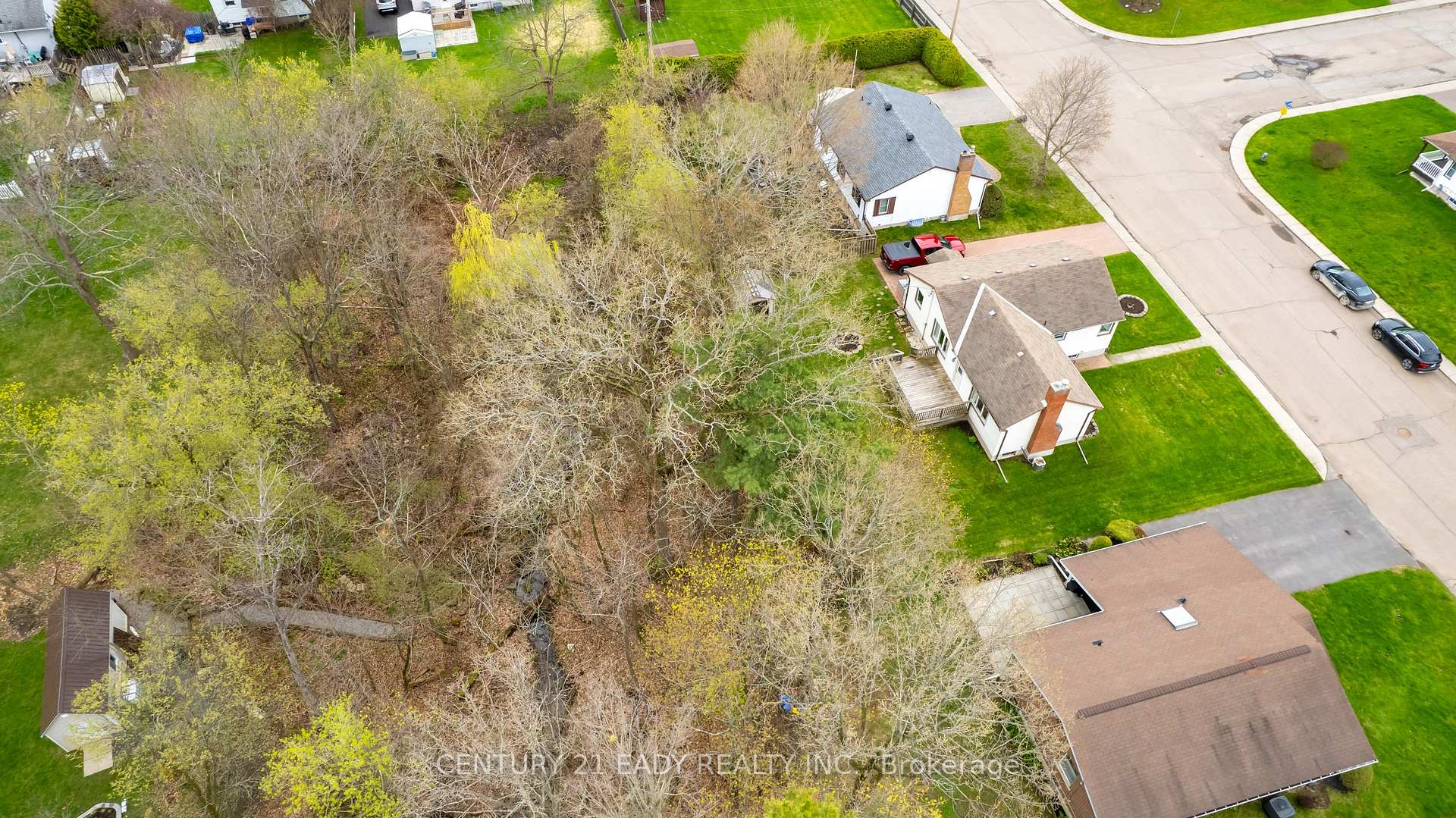 Photo 25 of 665 Coleraine Drive, Renfrew — HOMEH