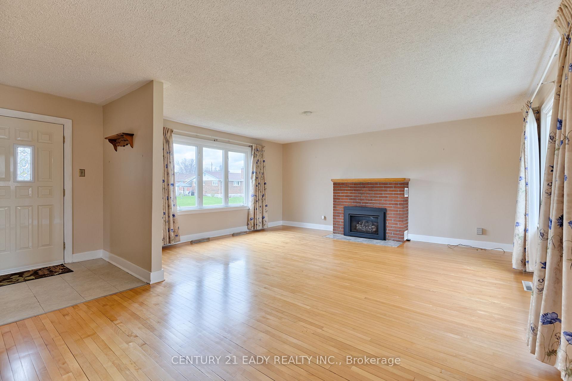 Photo 67 of 665 Coleraine Drive, Renfrew — HOMEH