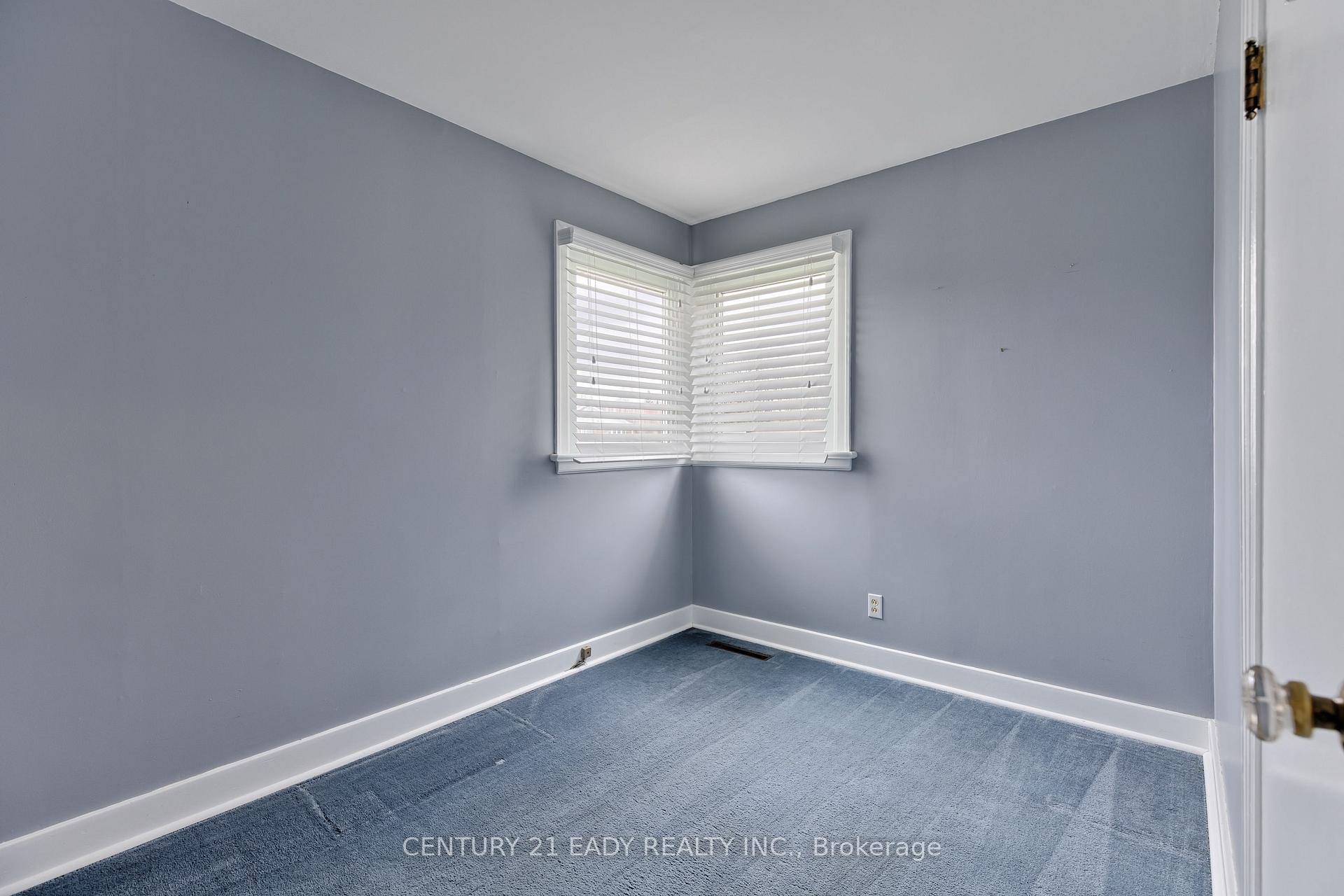 Photo 93 of 665 Coleraine Drive, Renfrew — HOMEH