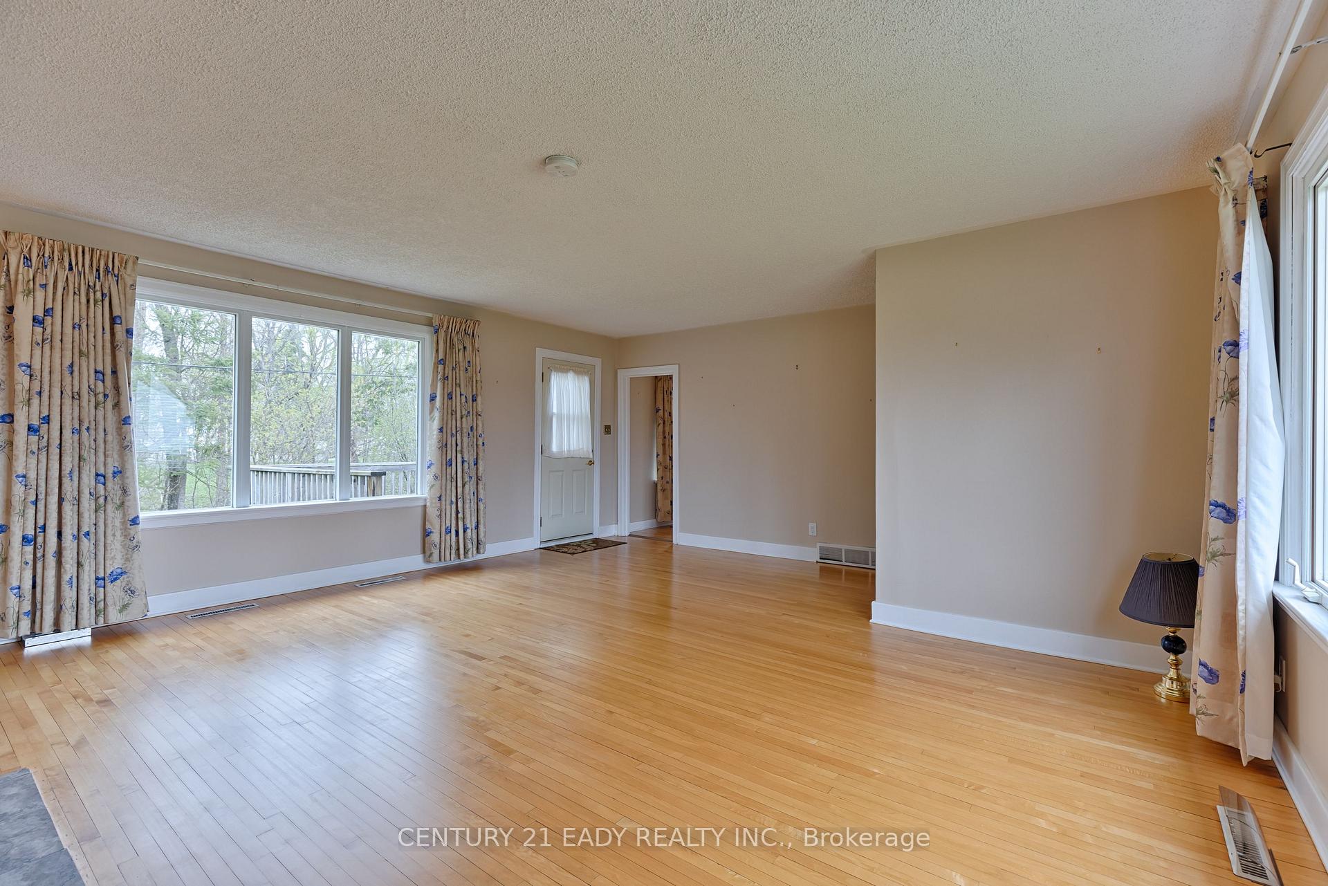 Photo 50 of 665 Coleraine Drive, Renfrew — HOMEH