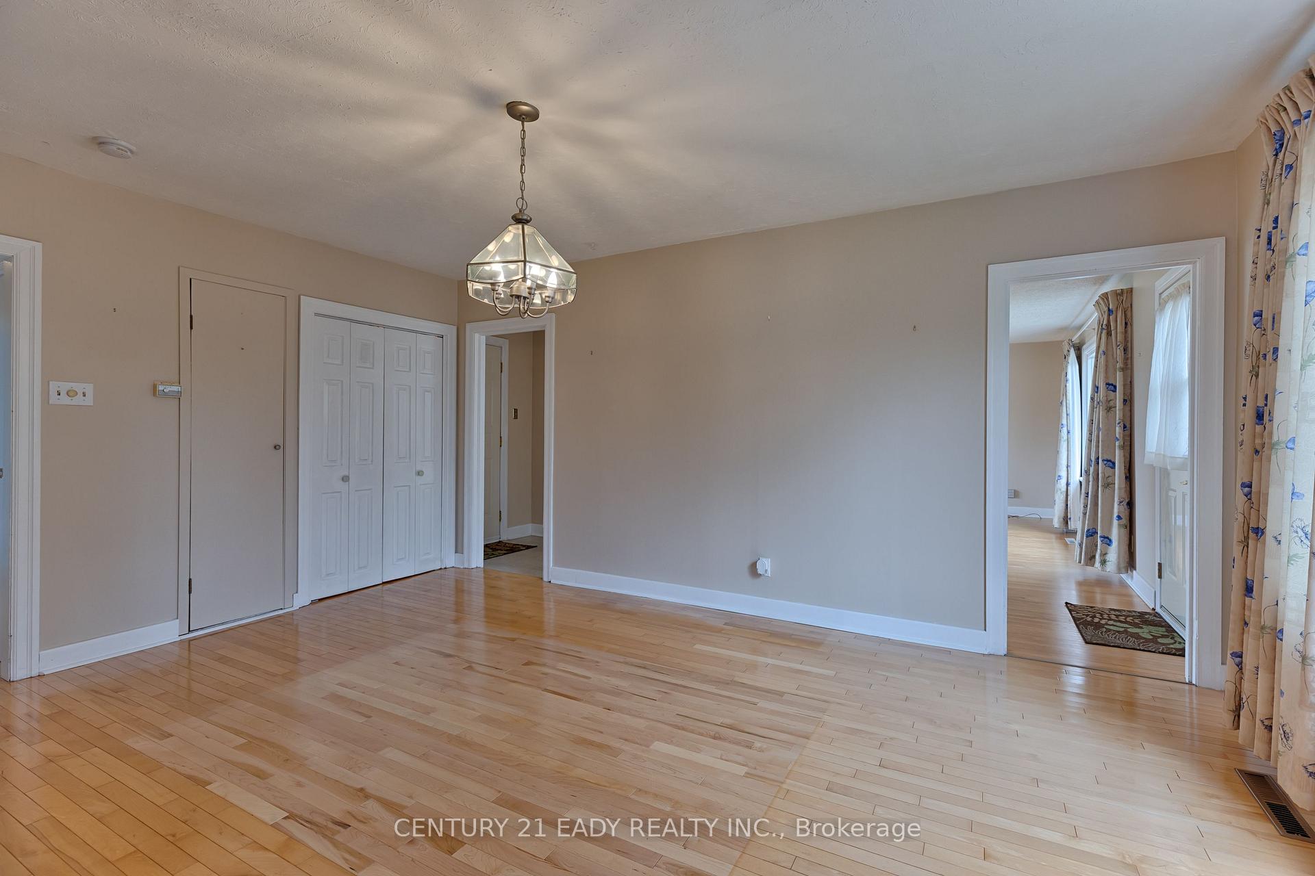 Photo 52 of 665 Coleraine Drive, Renfrew — HOMEH