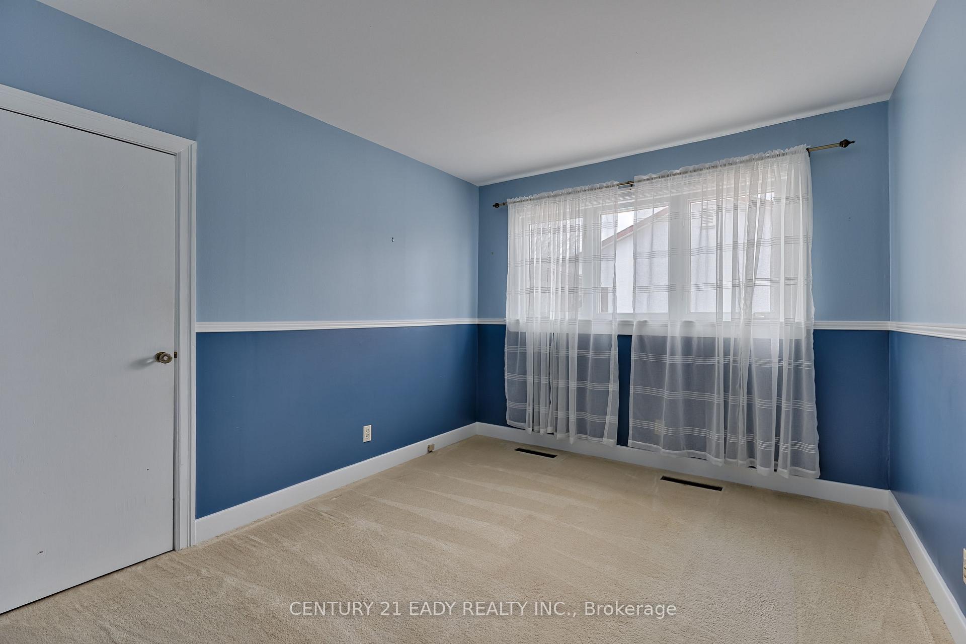Photo 81 of 665 Coleraine Drive, Renfrew — HOMEH