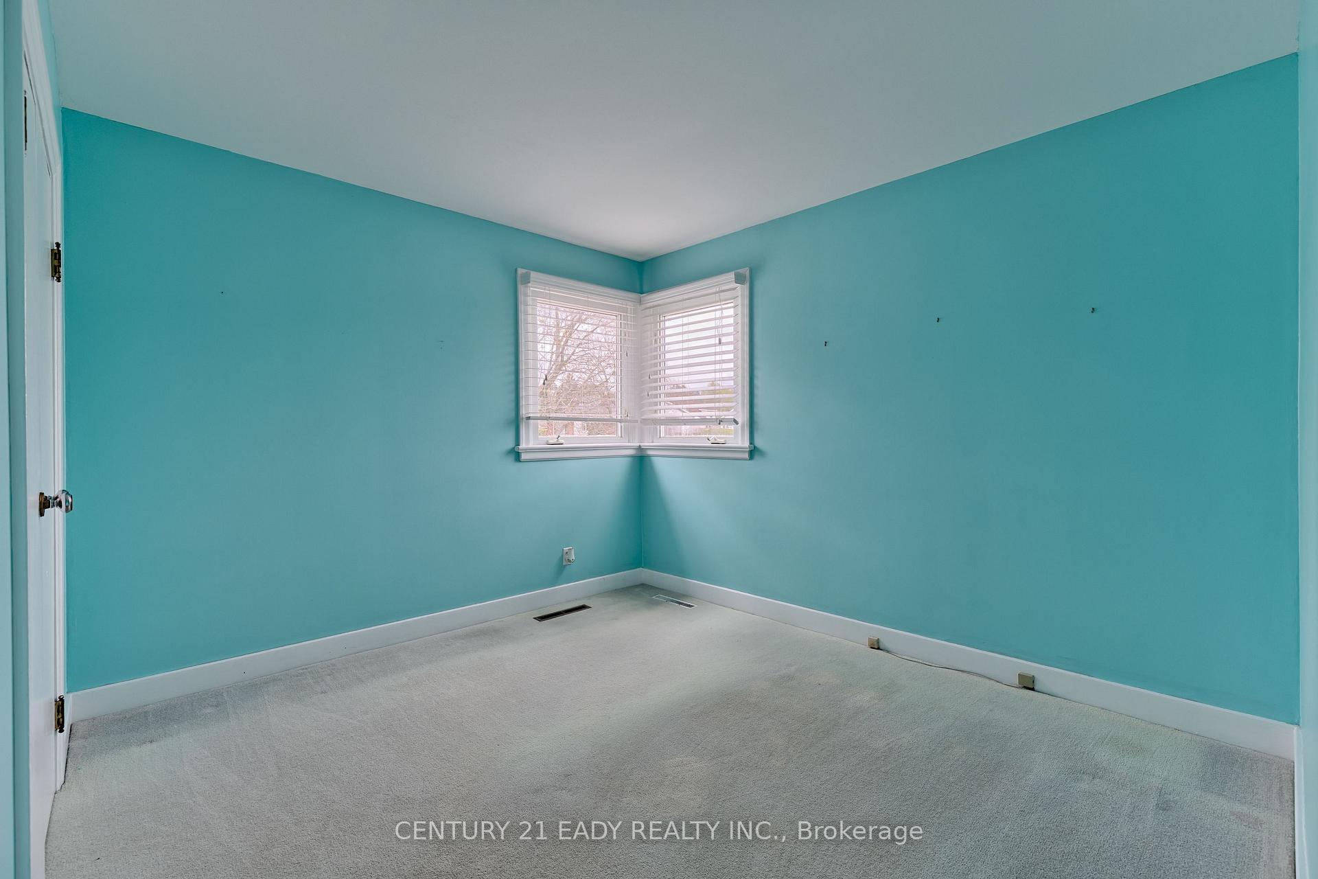Photo 83 of 665 Coleraine Drive, Renfrew — HOMEH