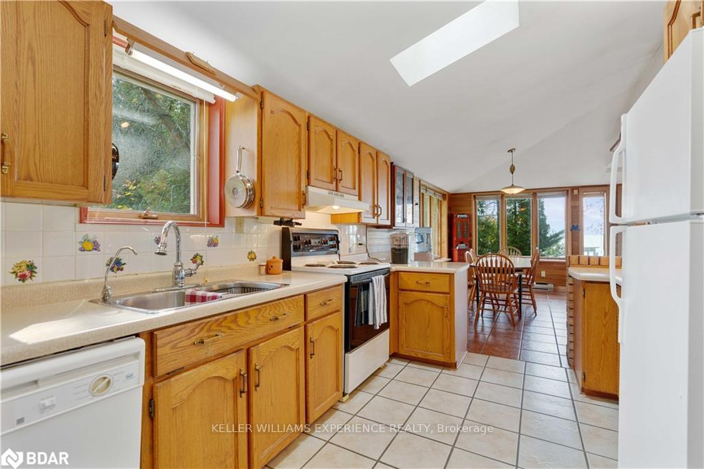 Photo 9 of 2396 Lakeshore Drive, Ramara, Brechin — HOMEH