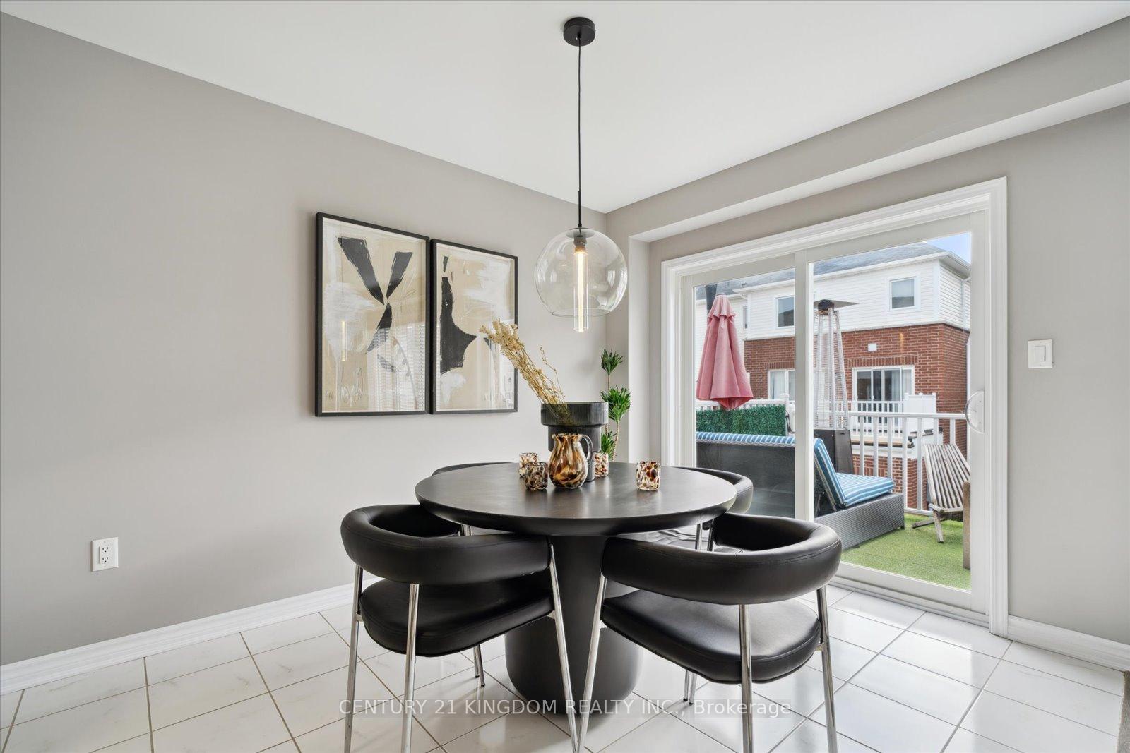 Photo 14 of 2422 Fall Harvest Crescent, Pickering, Rural Pickering — HOMEH