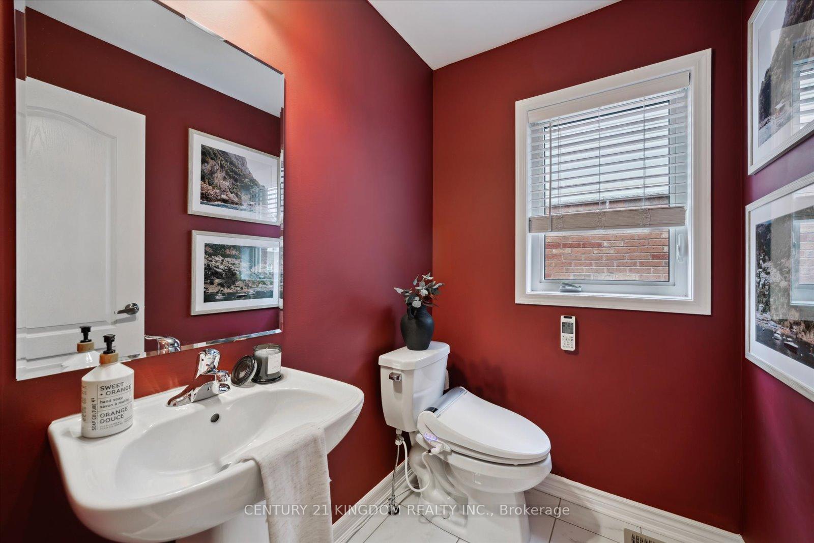 Photo 23 of 2422 Fall Harvest Crescent, Pickering, Rural Pickering — HOMEH