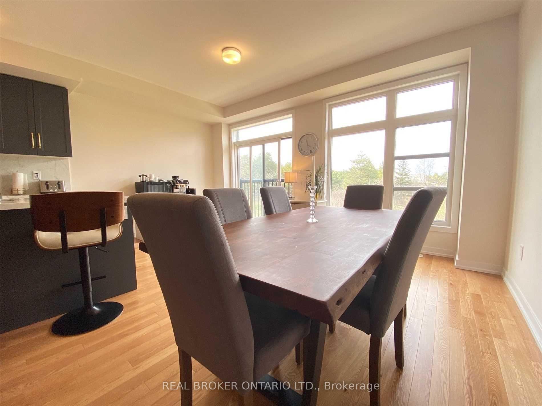 Photo 5 of 2508 Castlegate Crossing, Pickering, Duffin Heights — HOMEH