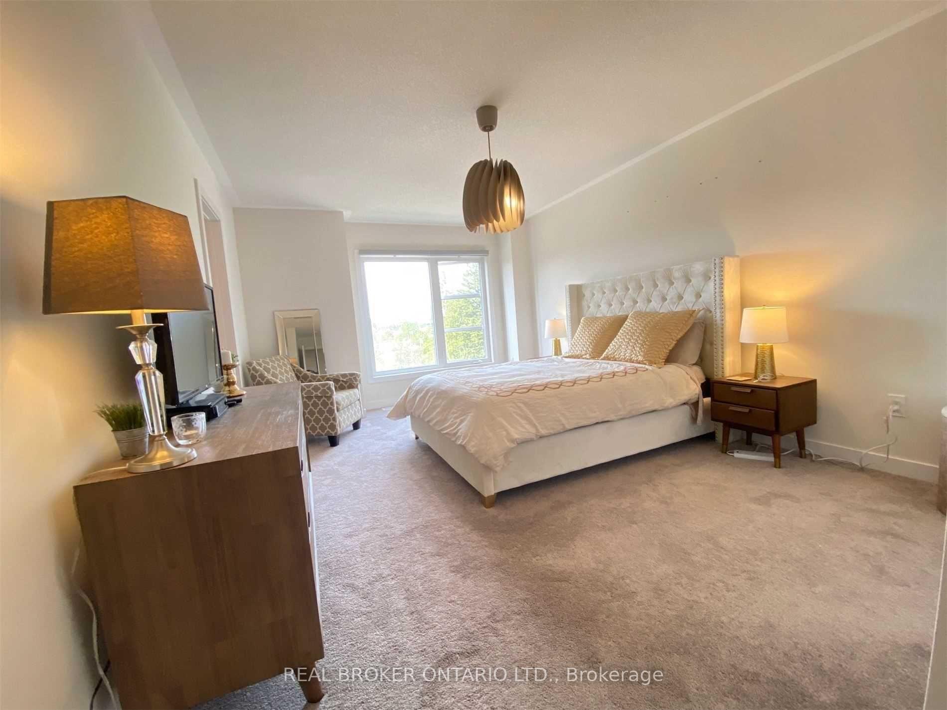 Photo 16 of 2508 Castlegate Crossing, Pickering, Duffin Heights — HOMEH