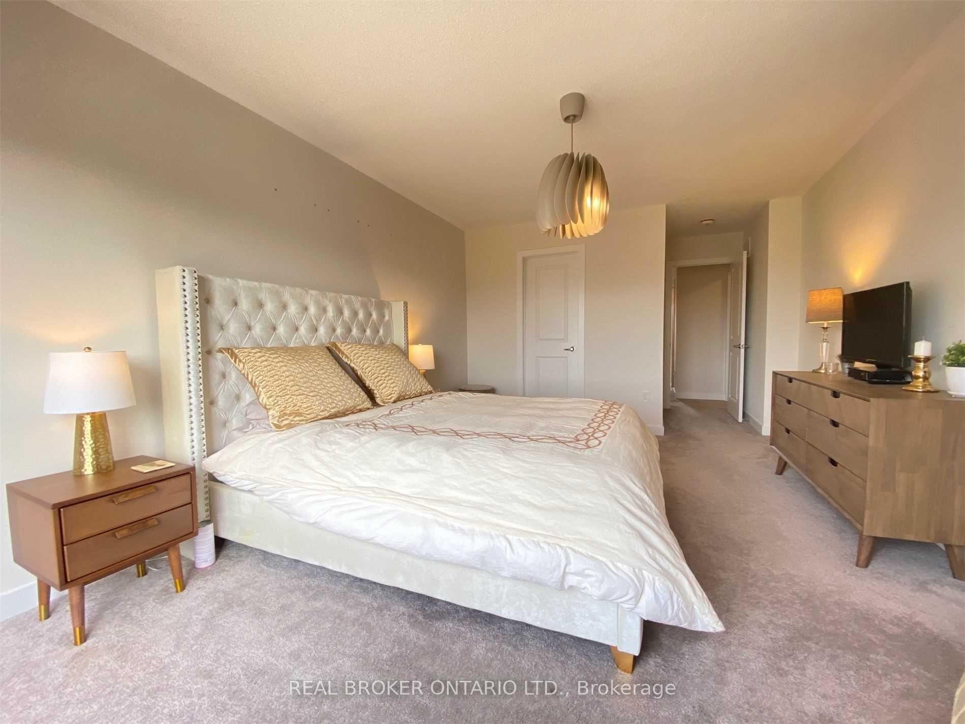 Photo 17 of 2508 Castlegate Crossing, Pickering, Duffin Heights — HOMEH