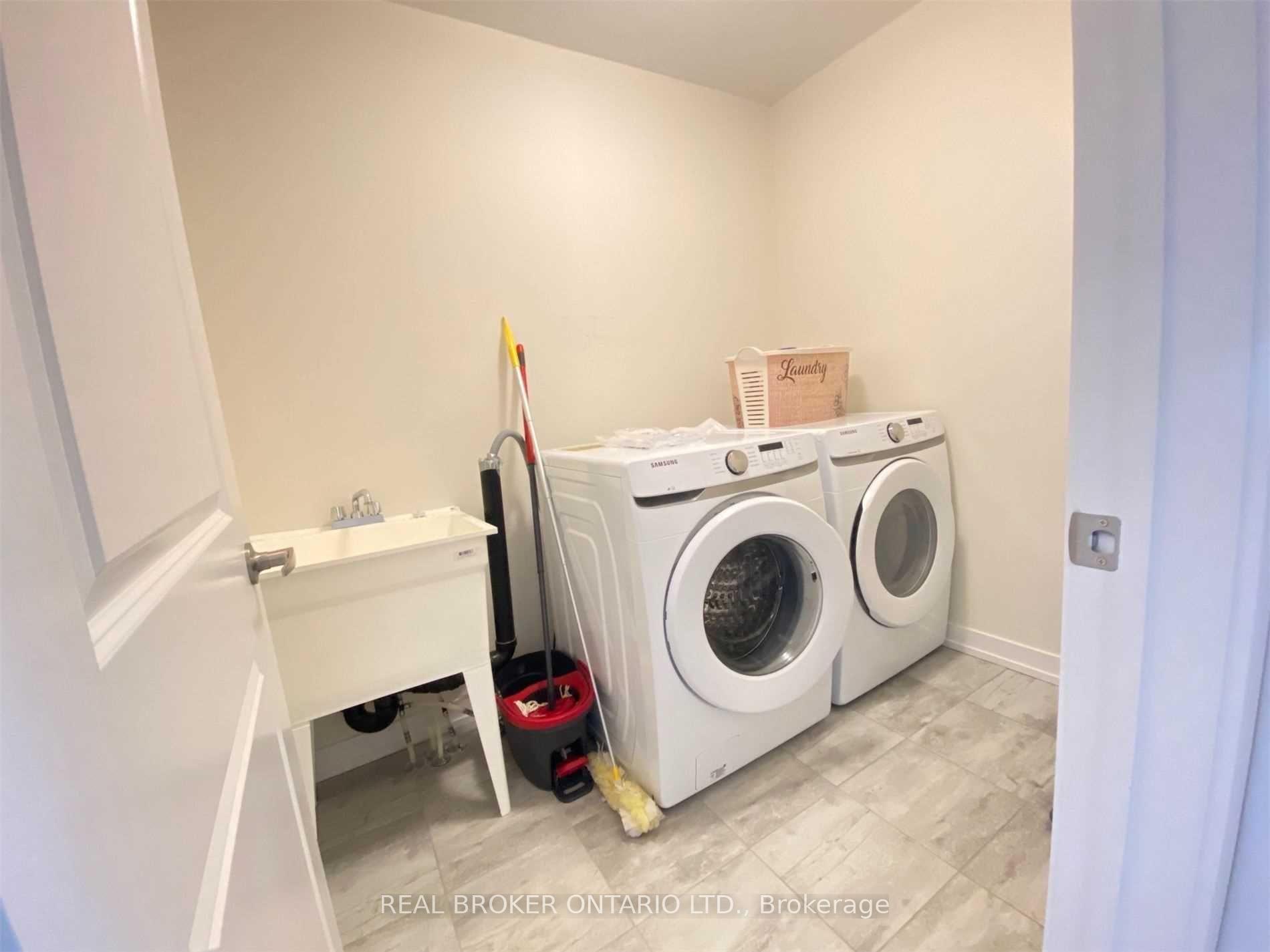 Photo 32 of 2508 Castlegate Crossing, Pickering, Duffin Heights — HOMEH