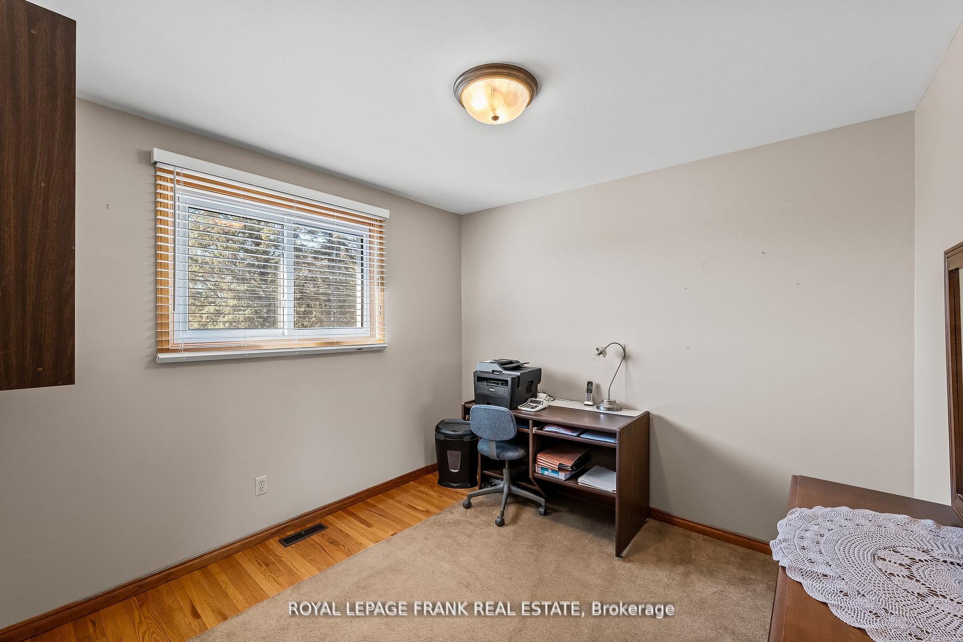 Photo 34 of 1402 Manitou Drive, Oshawa, Samac — HOMEH