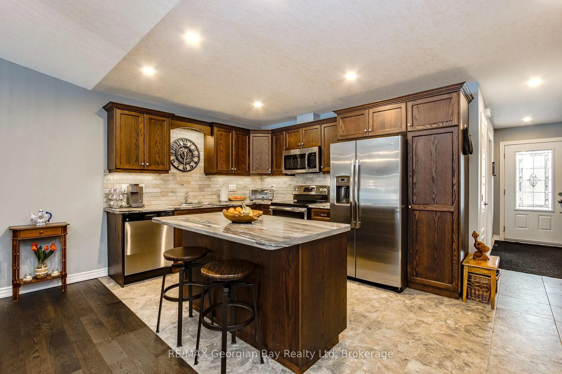 Photo 6 of 39 Chamberlain Crescent, Penetanguishene — HOMEH