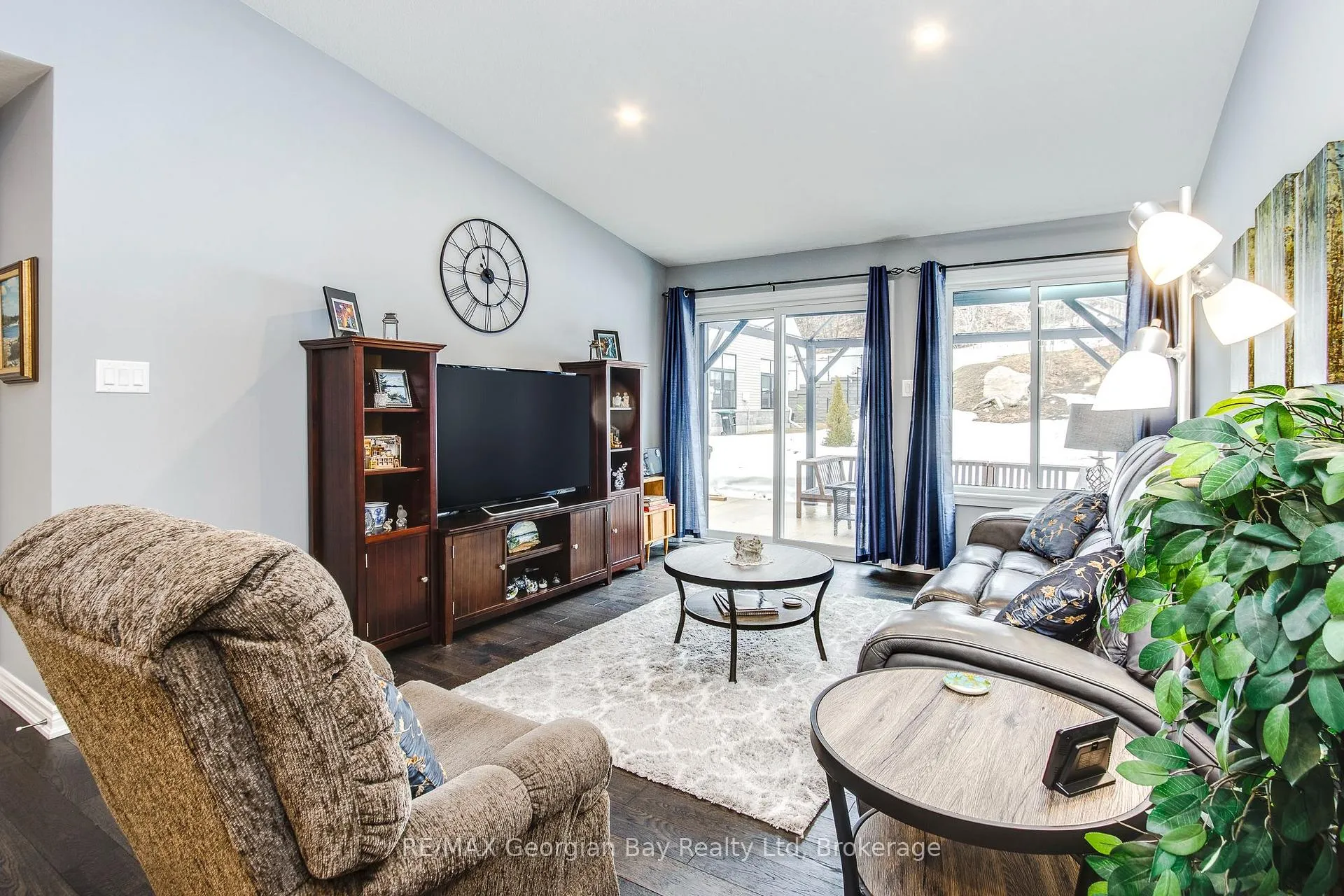 Photo 11 of 39 Chamberlain Crescent, Penetanguishene — HOMEH
