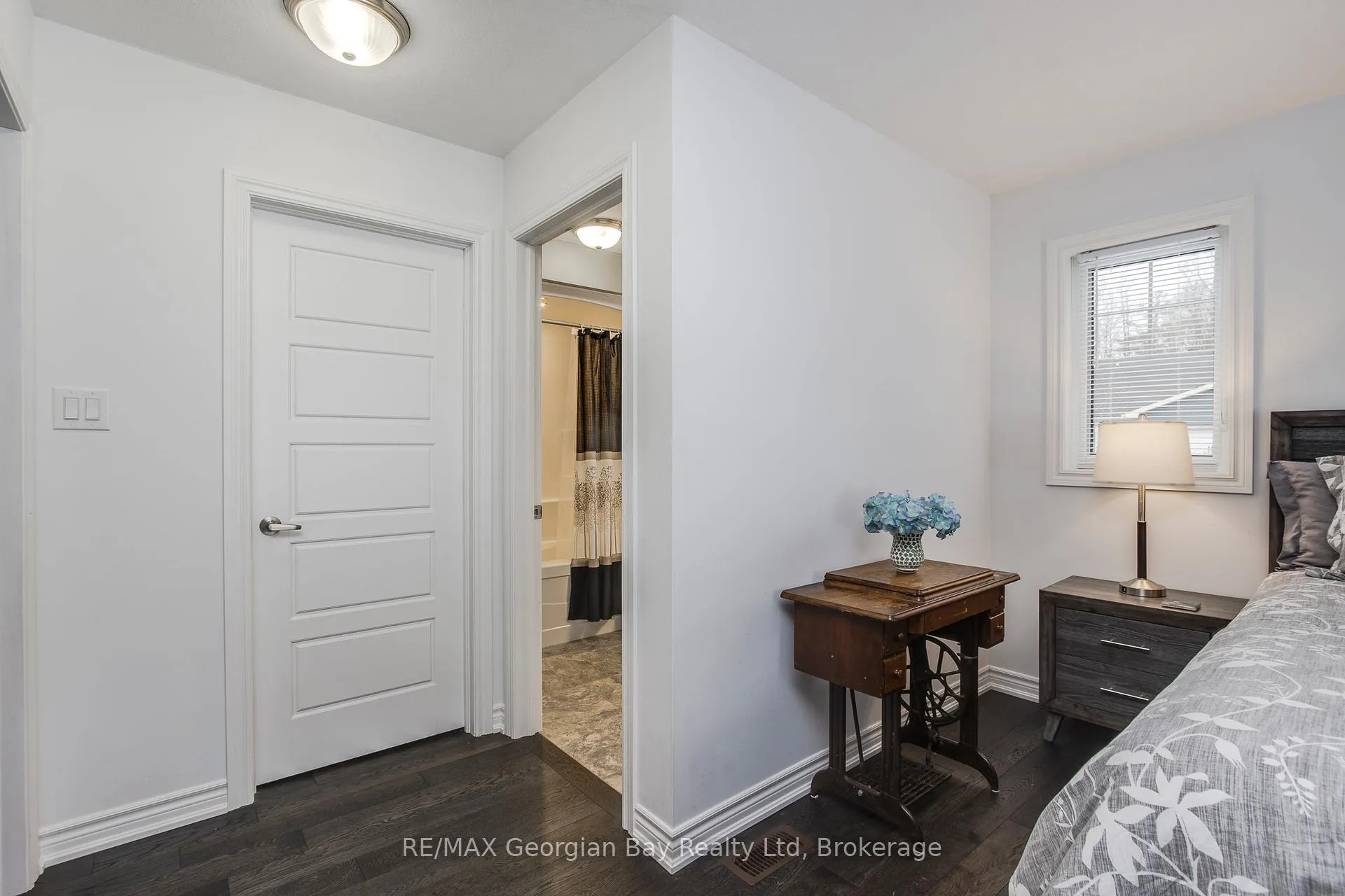 Photo 16 of 39 Chamberlain Crescent, Penetanguishene — HOMEH