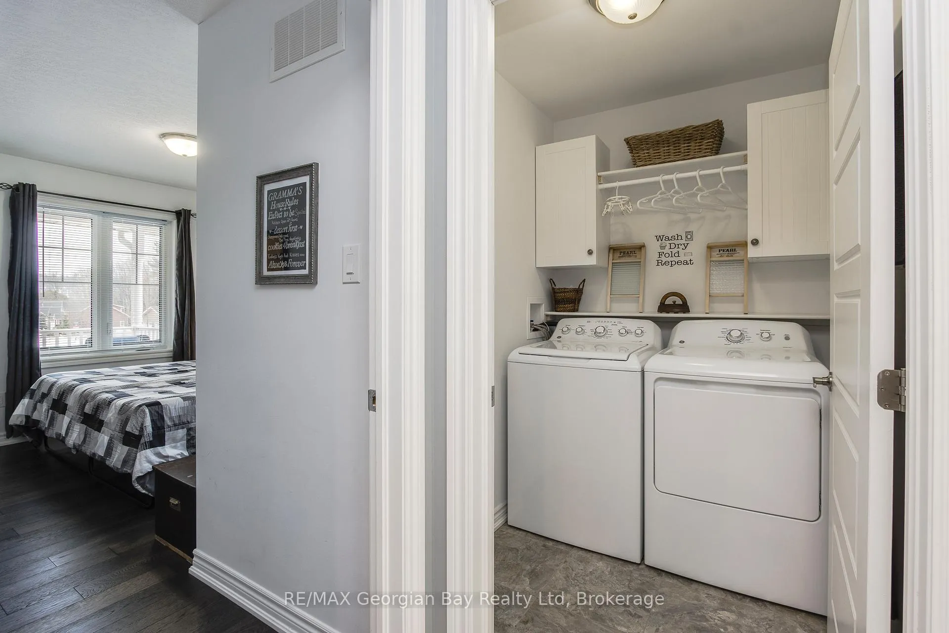 Photo 23 of 39 Chamberlain Crescent, Penetanguishene — HOMEH