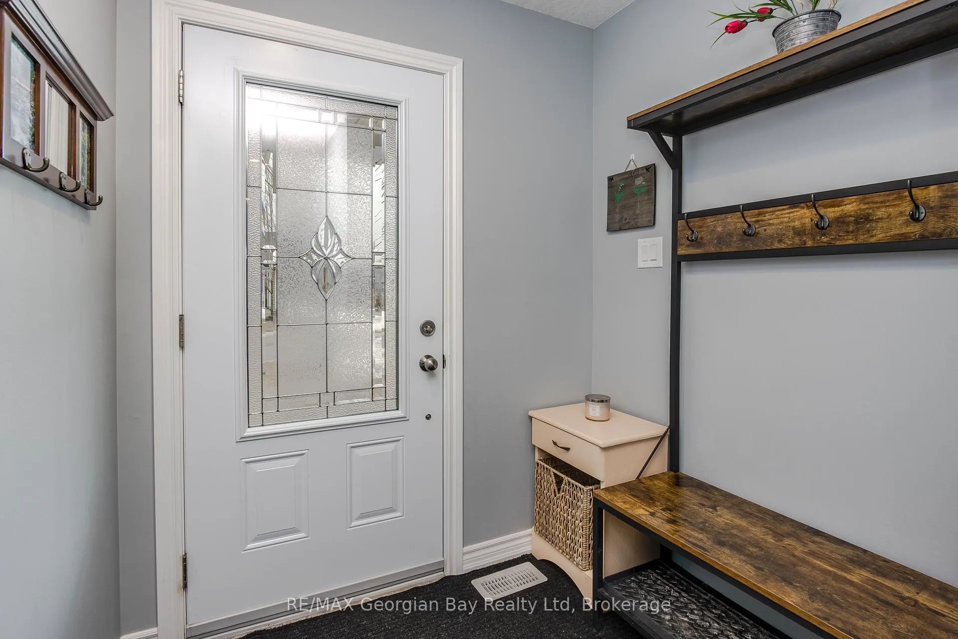 Photo 25 of 39 Chamberlain Crescent, Penetanguishene — HOMEH