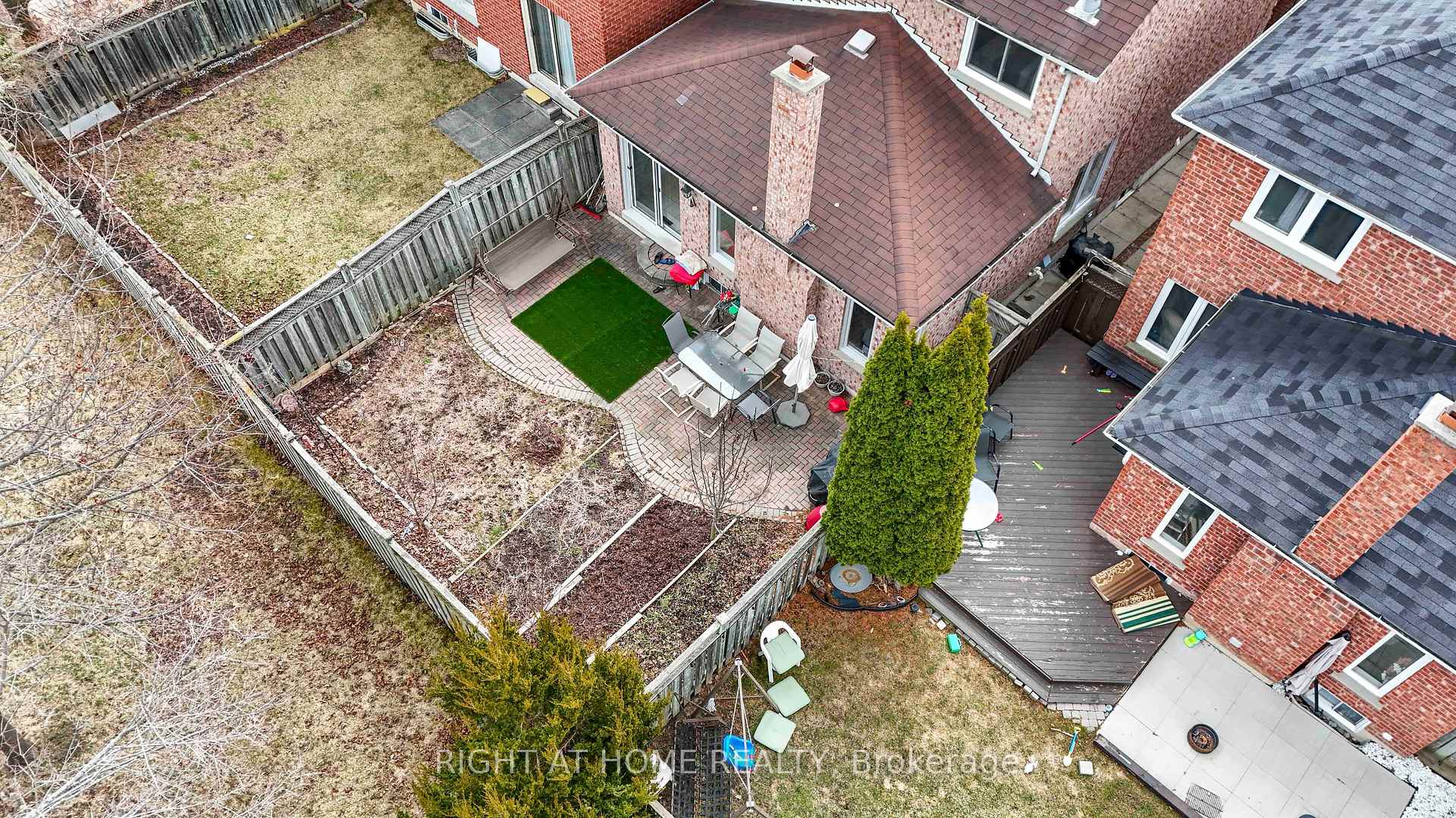Photo 6 of 2528 Parkdale Street, Pickering, Liverpool — HOMEH