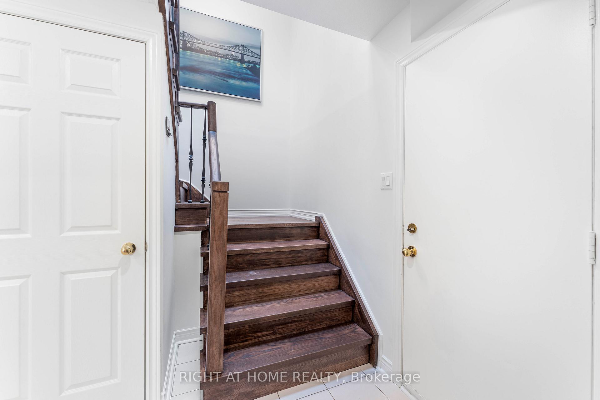 Photo 9 of 2528 Parkdale Street, Pickering, Liverpool — HOMEH